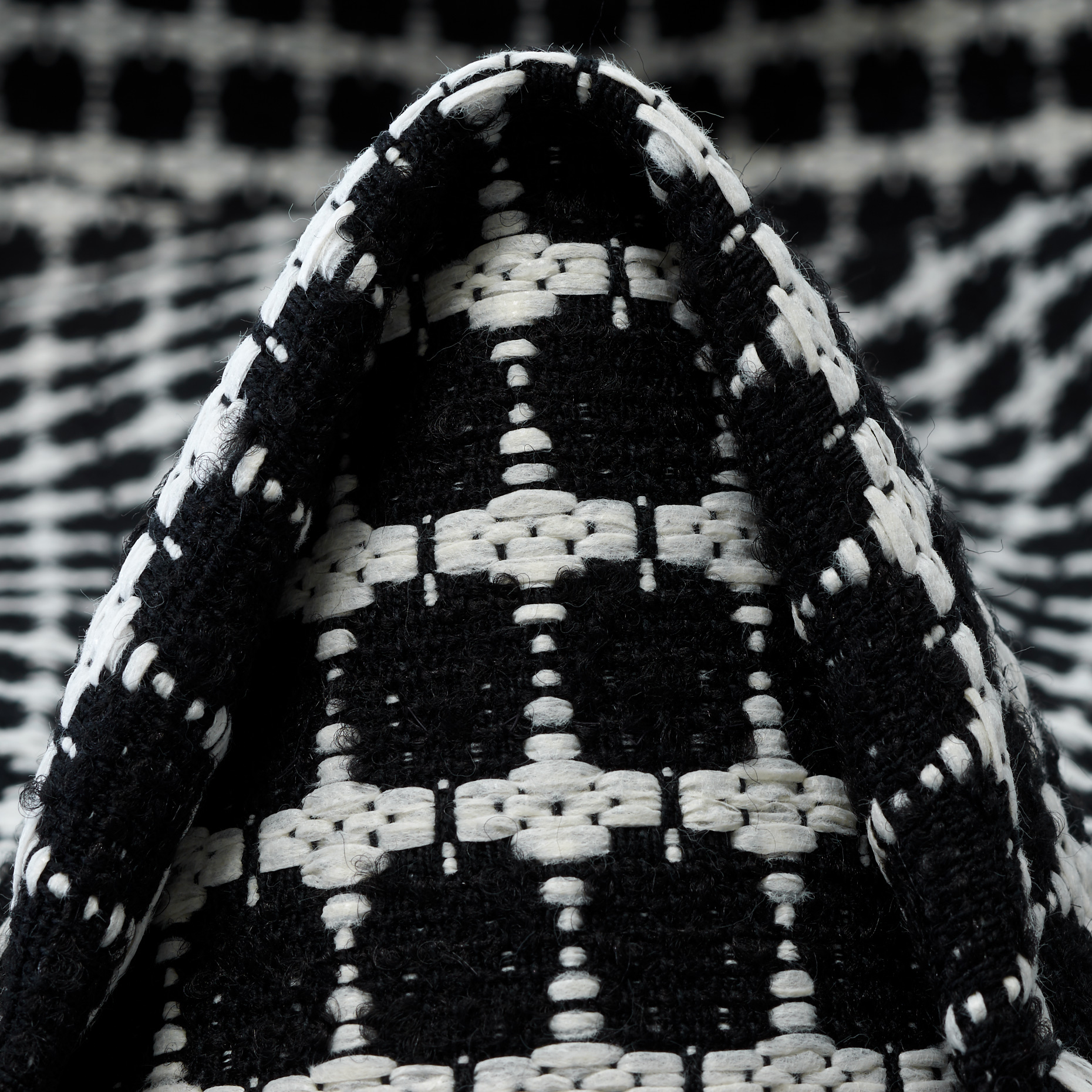 JACQUARD, COTTON, RAVEN BLACK&BRILLIANT WHITE (F000029494)