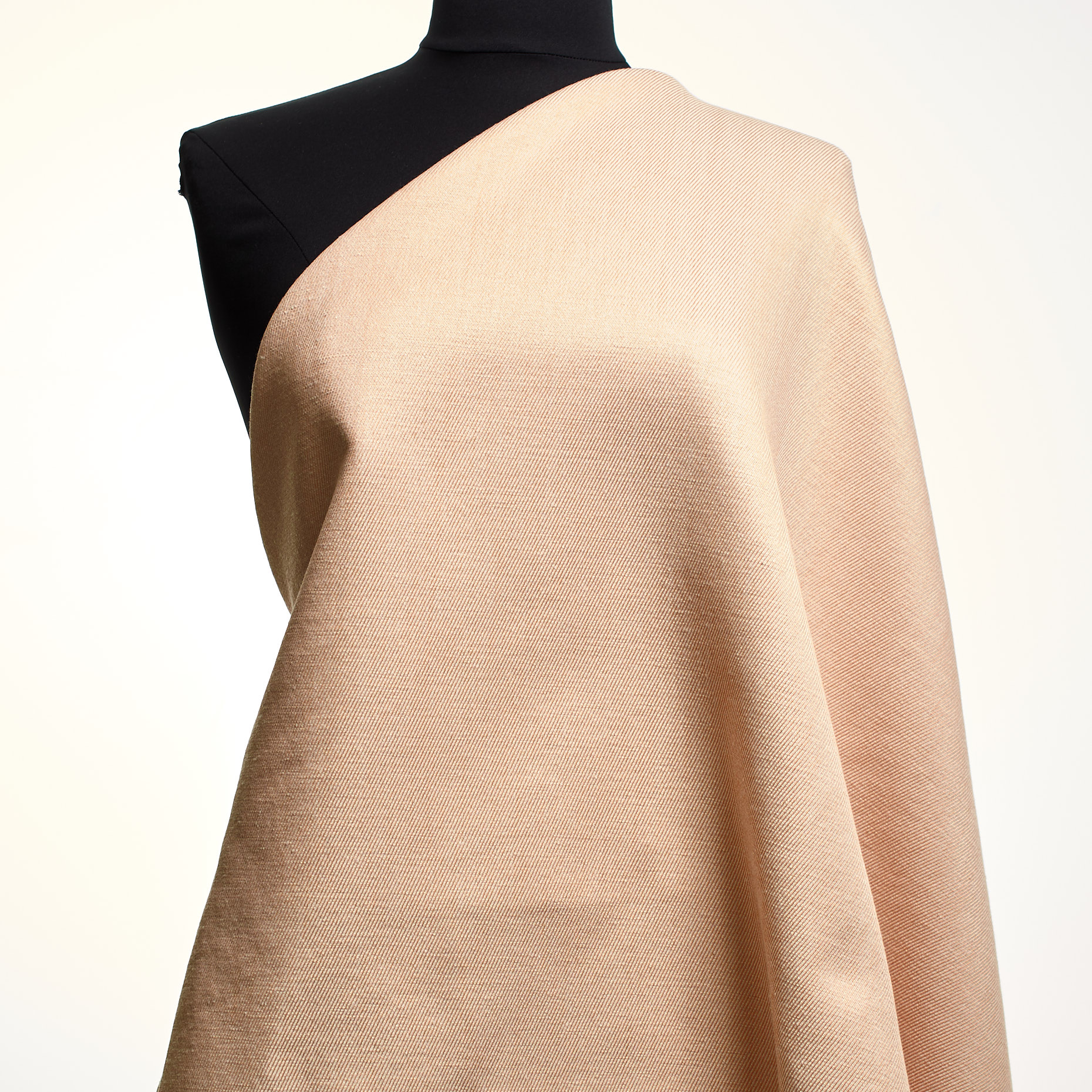 TWILL, COTTON, NOVELLE PEACH (F000044067) - Mannequin