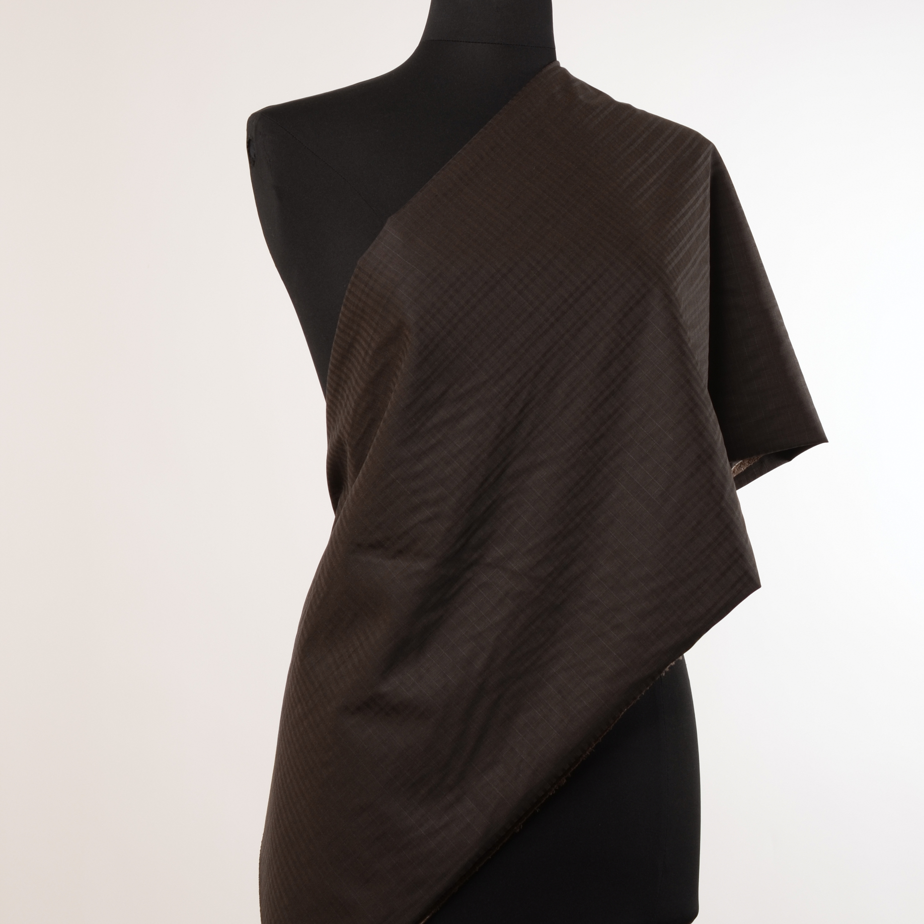 COOL WOOL, VIRGIN WOOL, CHECK, COFFEE BEAN (F000008206) - Mannequin