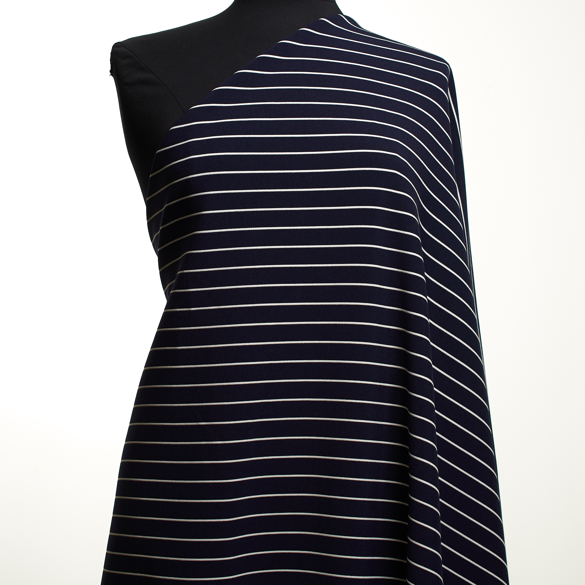 Viscosa Mix, Rayas, Elástico, Parisian Night&Snow White (F000034634) - Maniquí