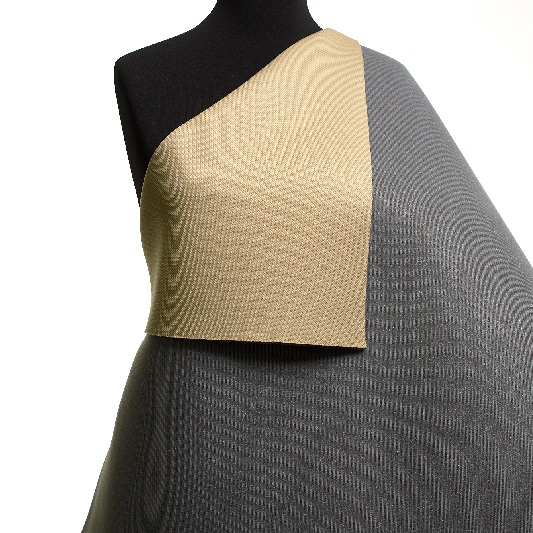 NEOPRENE, WEATHERVANE (F000048964) - Mannequin