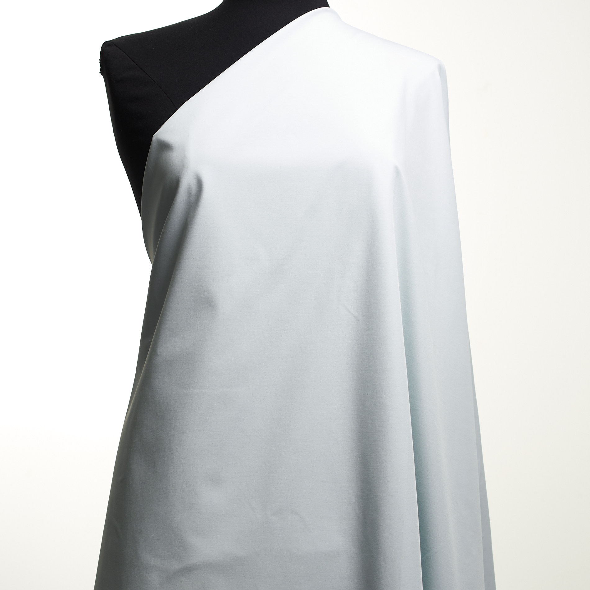 TWILL, COTTON, HIGH ELASTICITY, SALTWATER SLIDE (F000029730) - Mannequin
