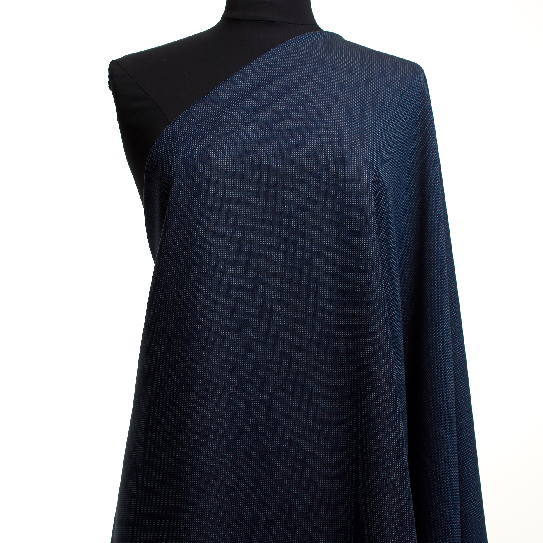 COOL WOOL, VIRGIN WOOL, MICRO DESIGN, BLACK IRIS (F000047289) - Mannequin