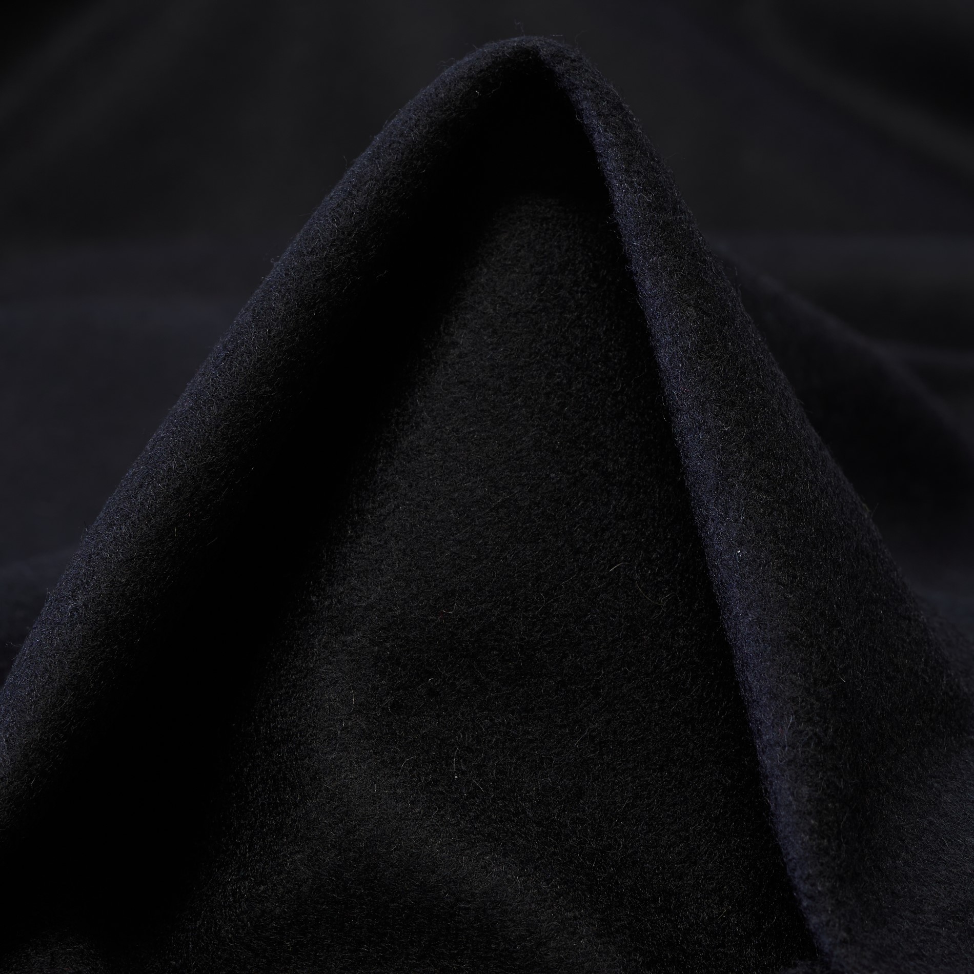 DRAP, WOOL BLEND, RAVEN BLACK (P2-0000940)