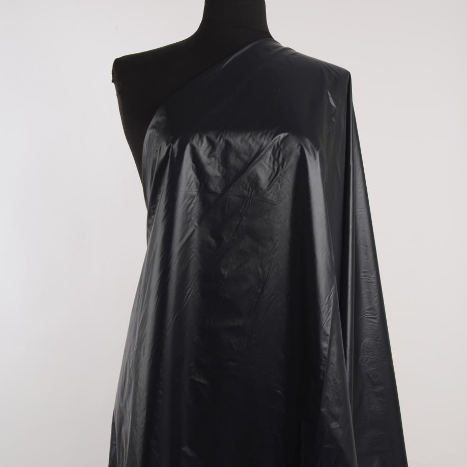 OUTDOOR, NYLON, RAVEN BLACK (F000028972) - Mannequin