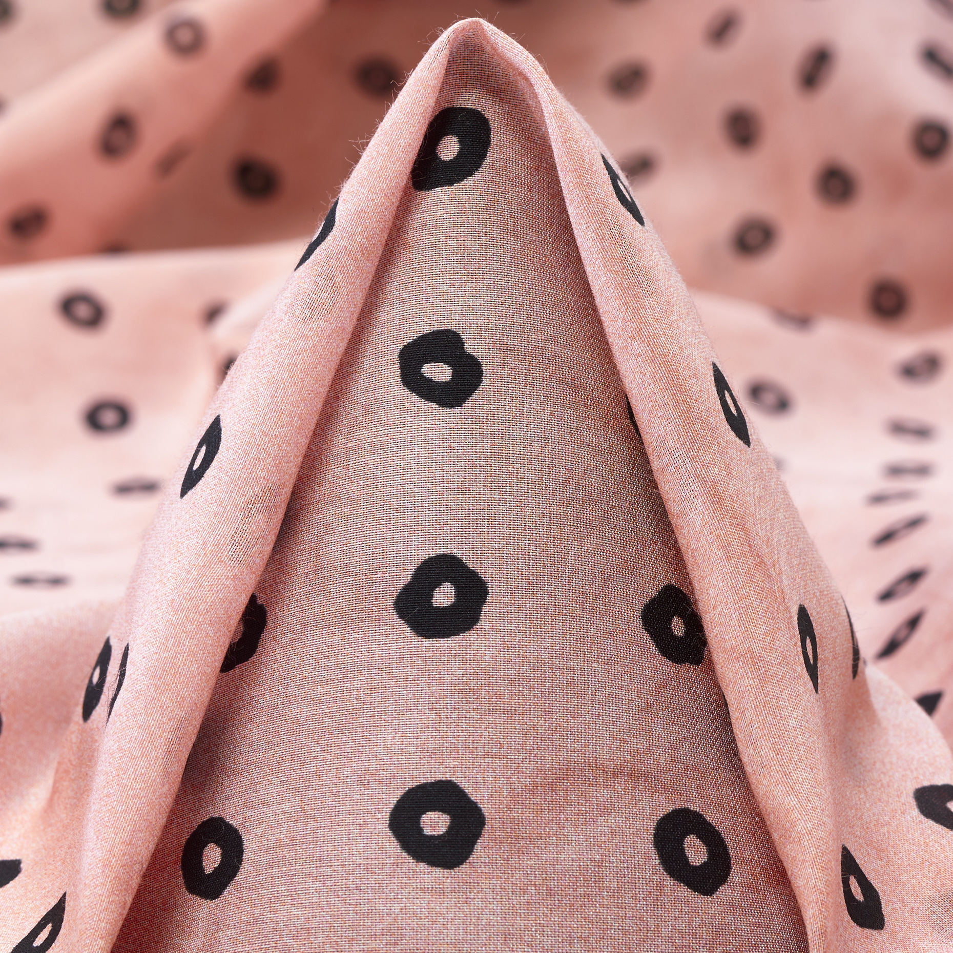 BATISTE, COTTON, SILK, ROSE QUARTZ&RAVEN BLACK (F000049281)