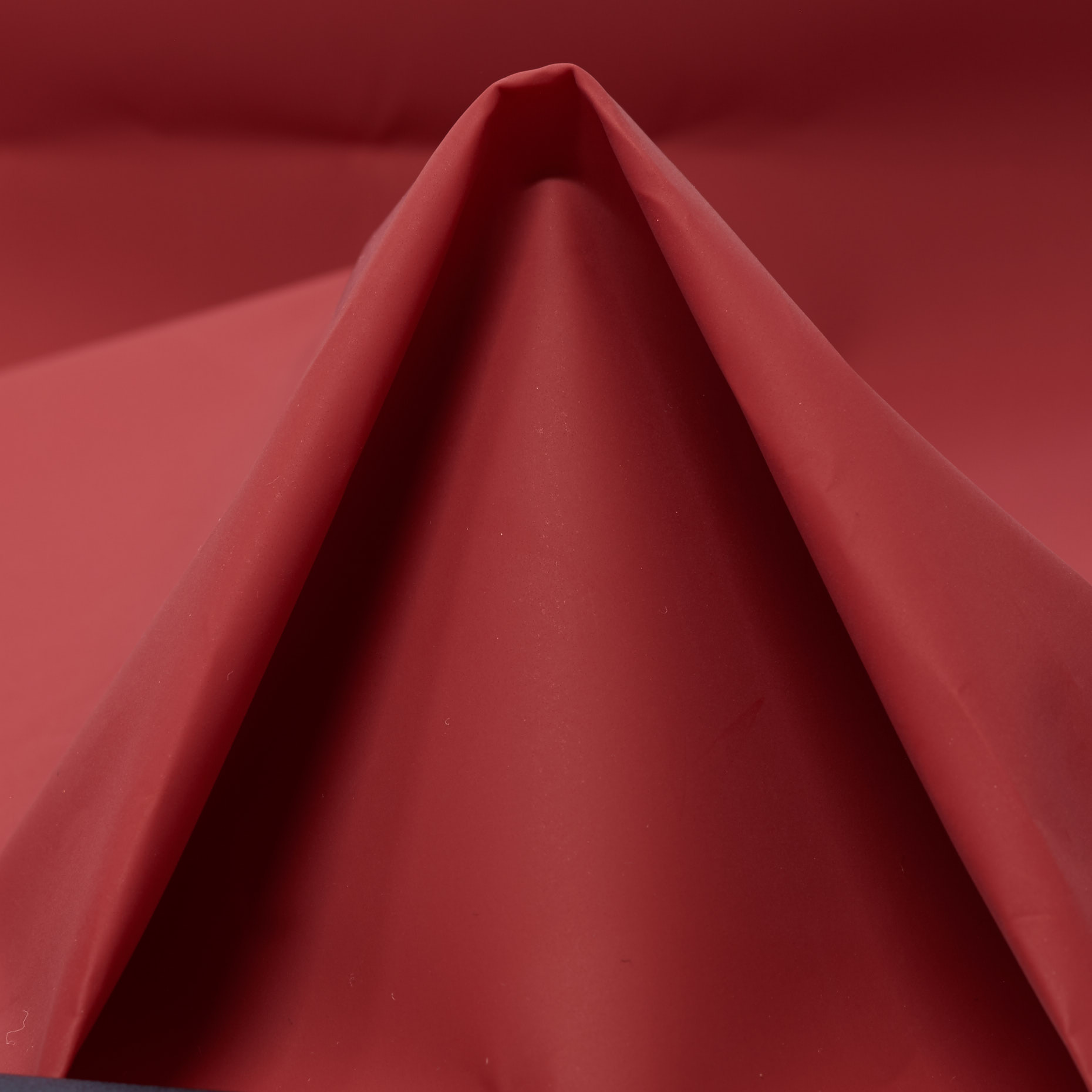 WATER REPELLENT QUALITY, CARMINE RED (F000041948)