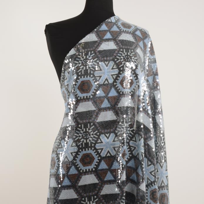 SEQUIN, GEOMETRIC, AIRY BLUE (F000027884) - Mannequin