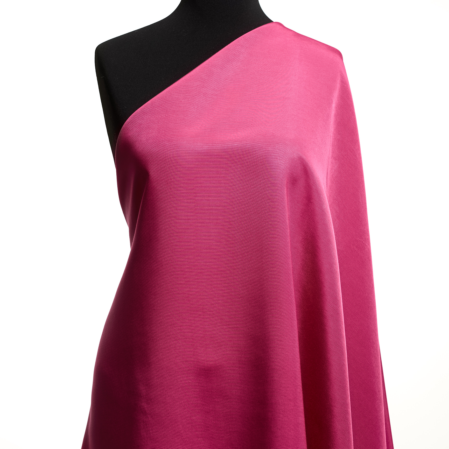 RIBS, VISCOSE, RASPBERRY SORBET (T0000745) - Mannequin