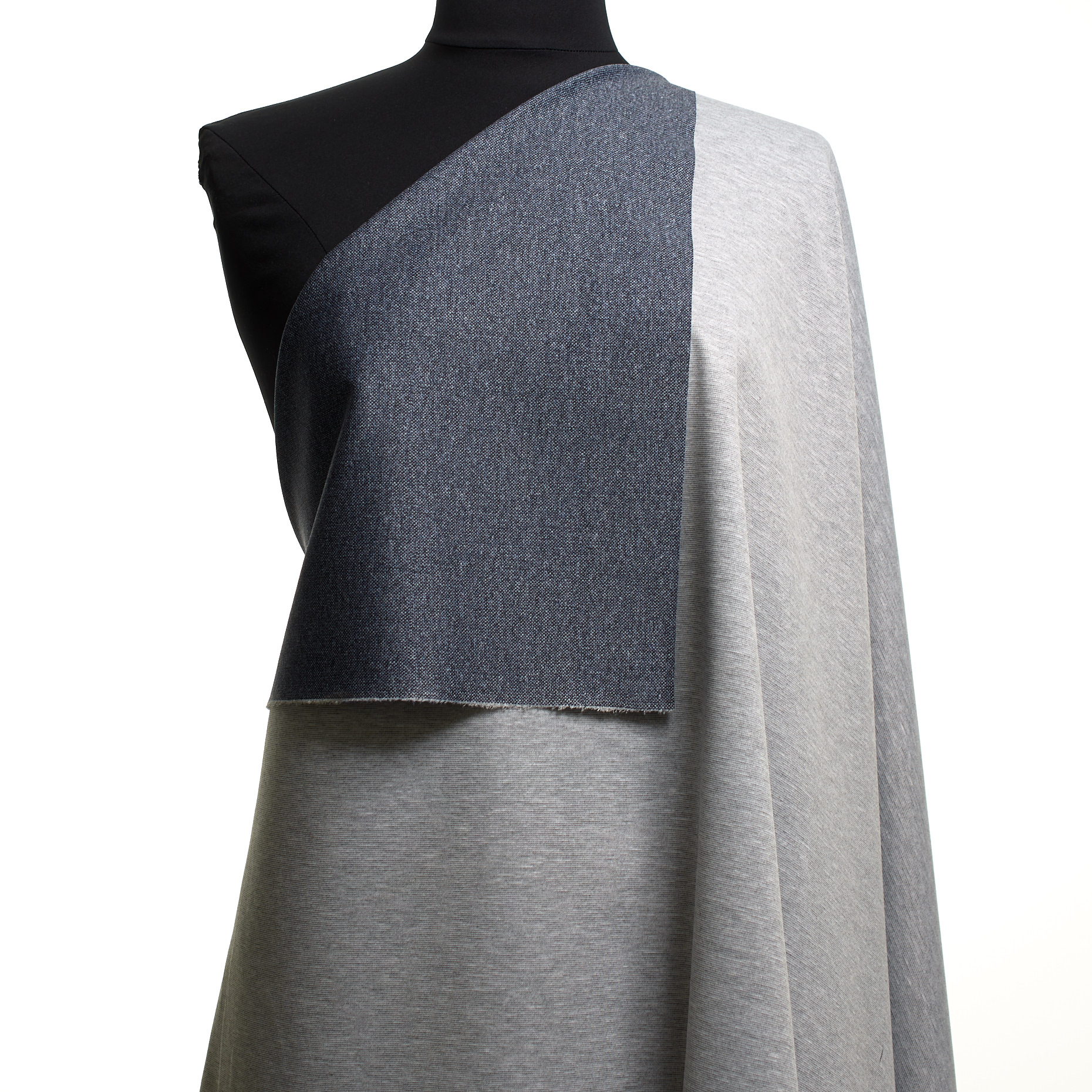 JERSEY, VISCOSE BLEND, MELANGE, BLUE INDIGO (F000047362) - Mannequin