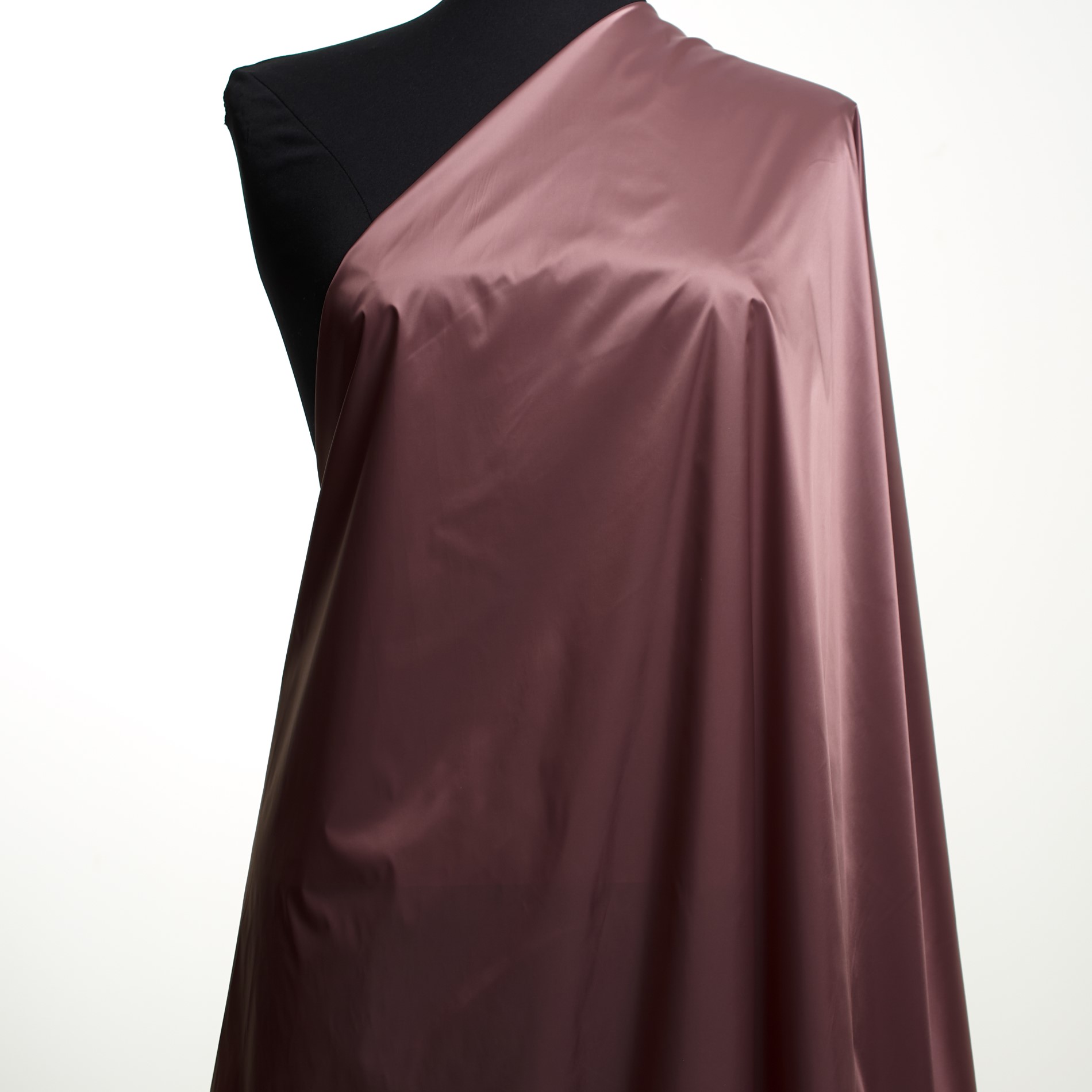 OUTDOOR, SHIMMERING, MAUVE SHADOWS (F000031677) - Mannequin