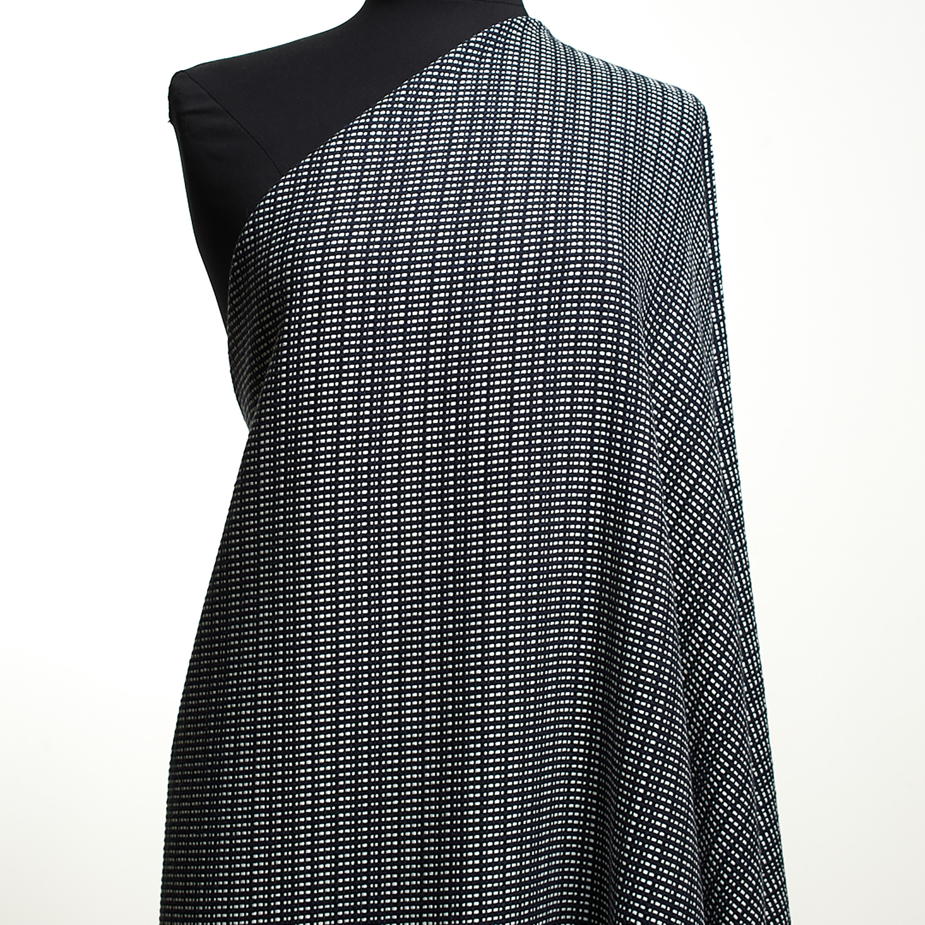 Chanel, Cotone, Raven Black&Brilliant White (F000035240) - Manichino