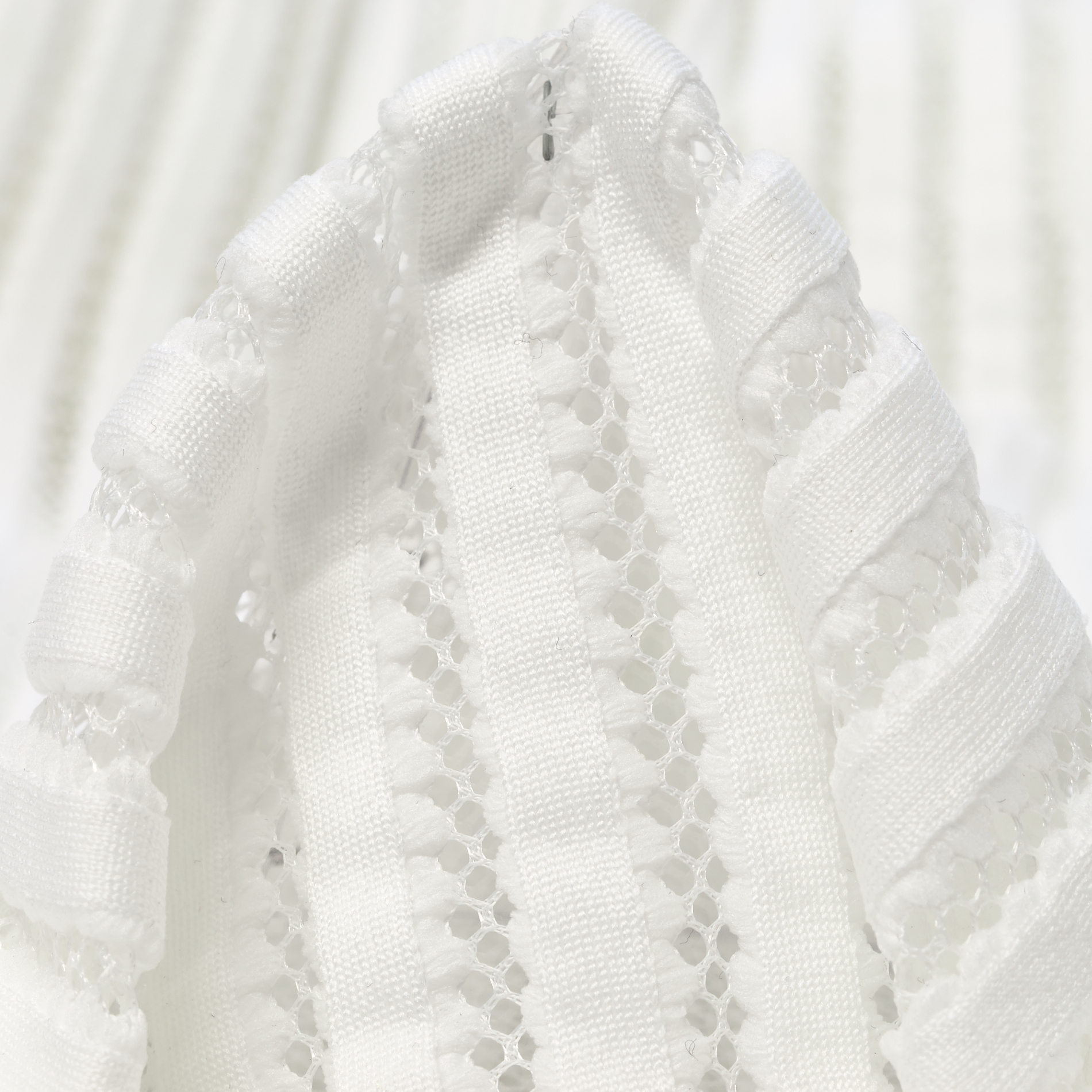 Mesh, Snow White (P000000580)