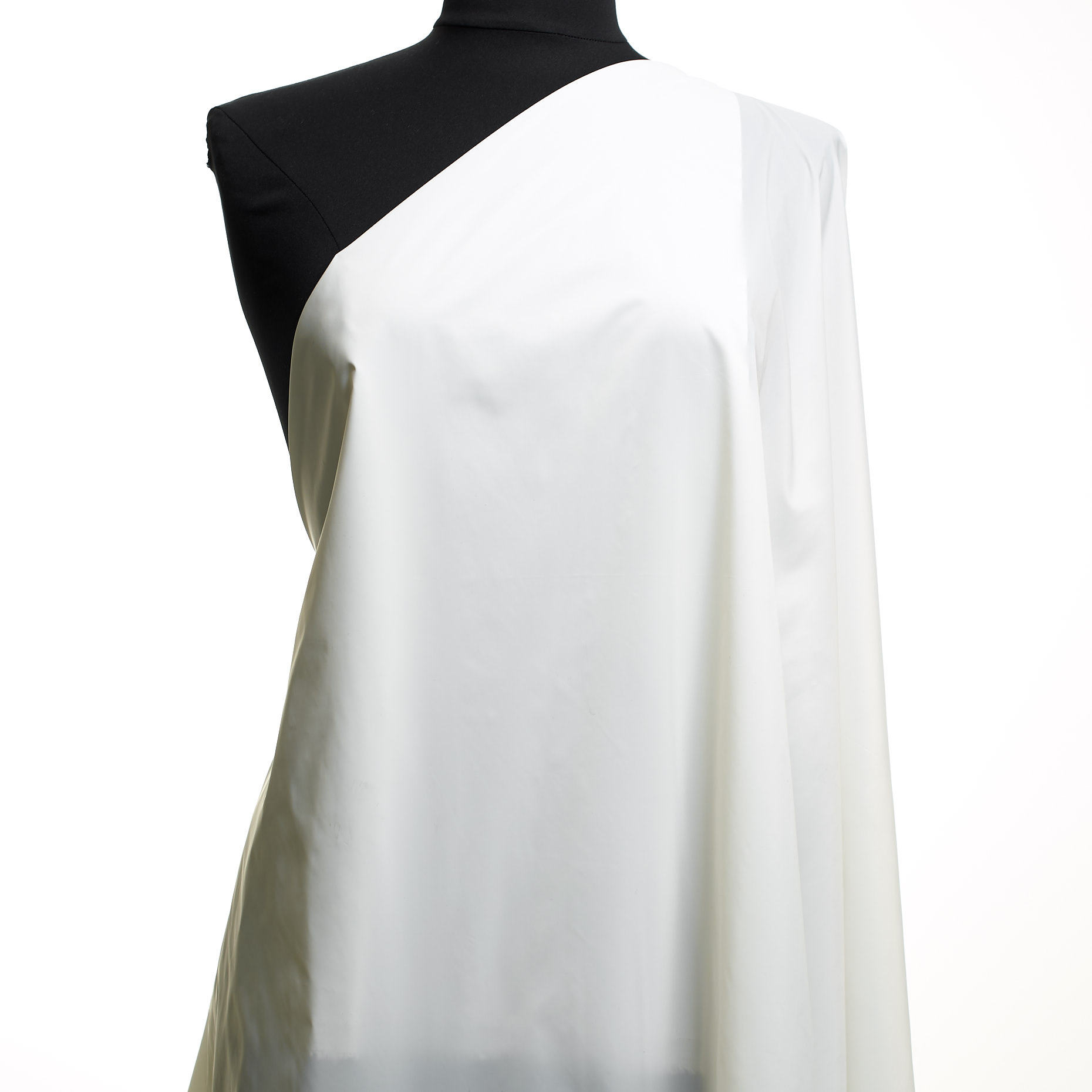 OUTDOOR, NYLON, LUCENT WHITE (F000044800) - Mannequin