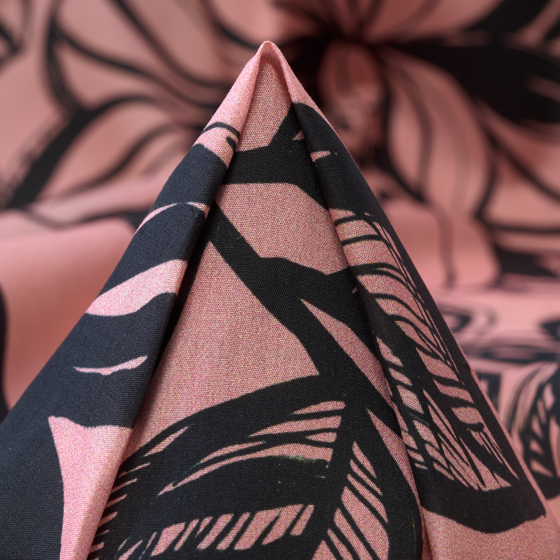 BATISTE, COTTON, FLORAL, STRAWBERRY CREAM&GRAPE LEAF (F000049167)