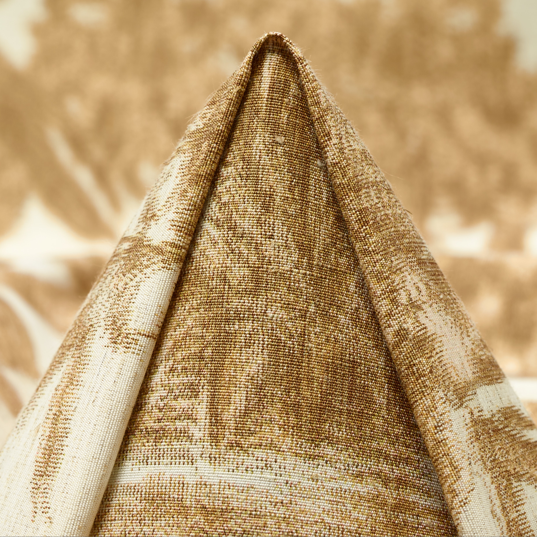 JACQUARD, CHINÉ, LINEN BLEND, WHITE ONYX&IRISH CREAM (P000005670)