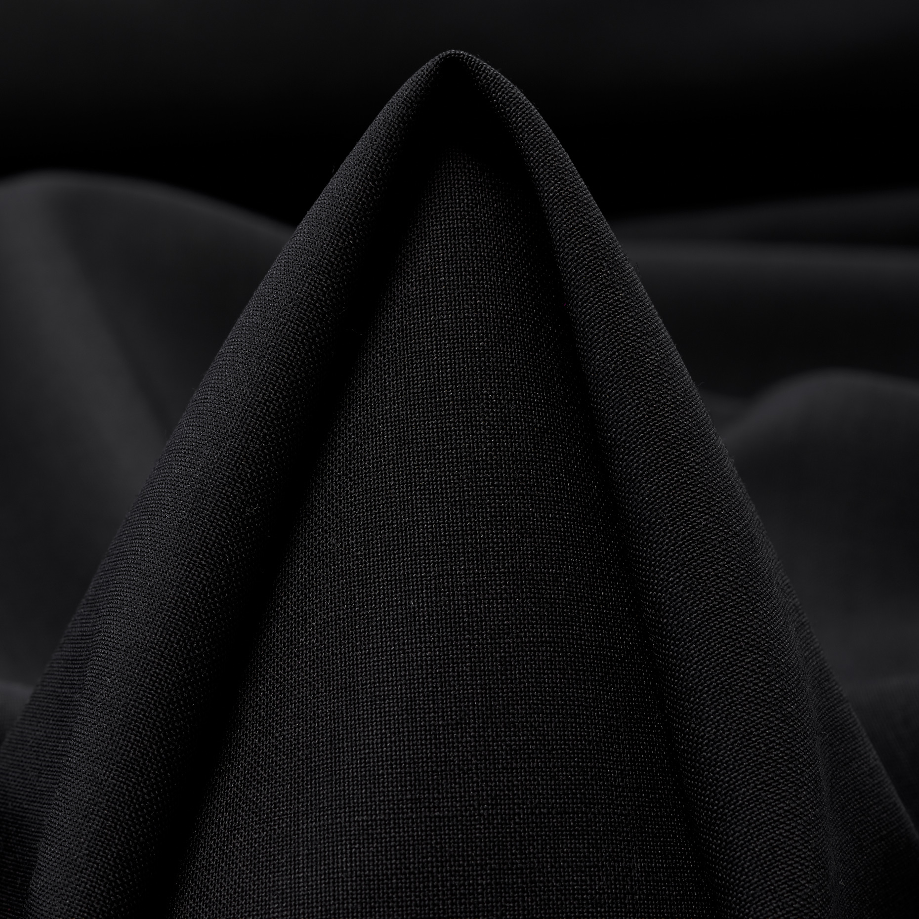 COOL WOOL, VIRGIN WOOL, RAVEN BLACK (T0000734)