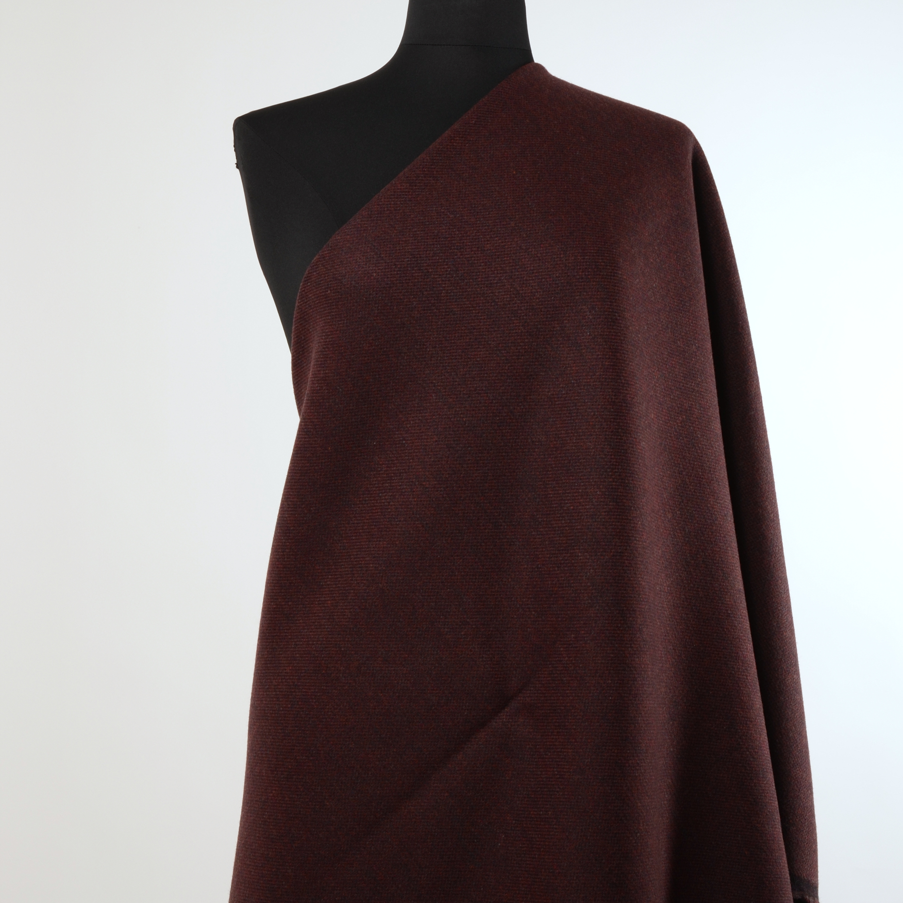 DOUBLE, WOOL BLEND, CARMINE RED&MIDNIGHT BLUE (F000014364) - Mannequin