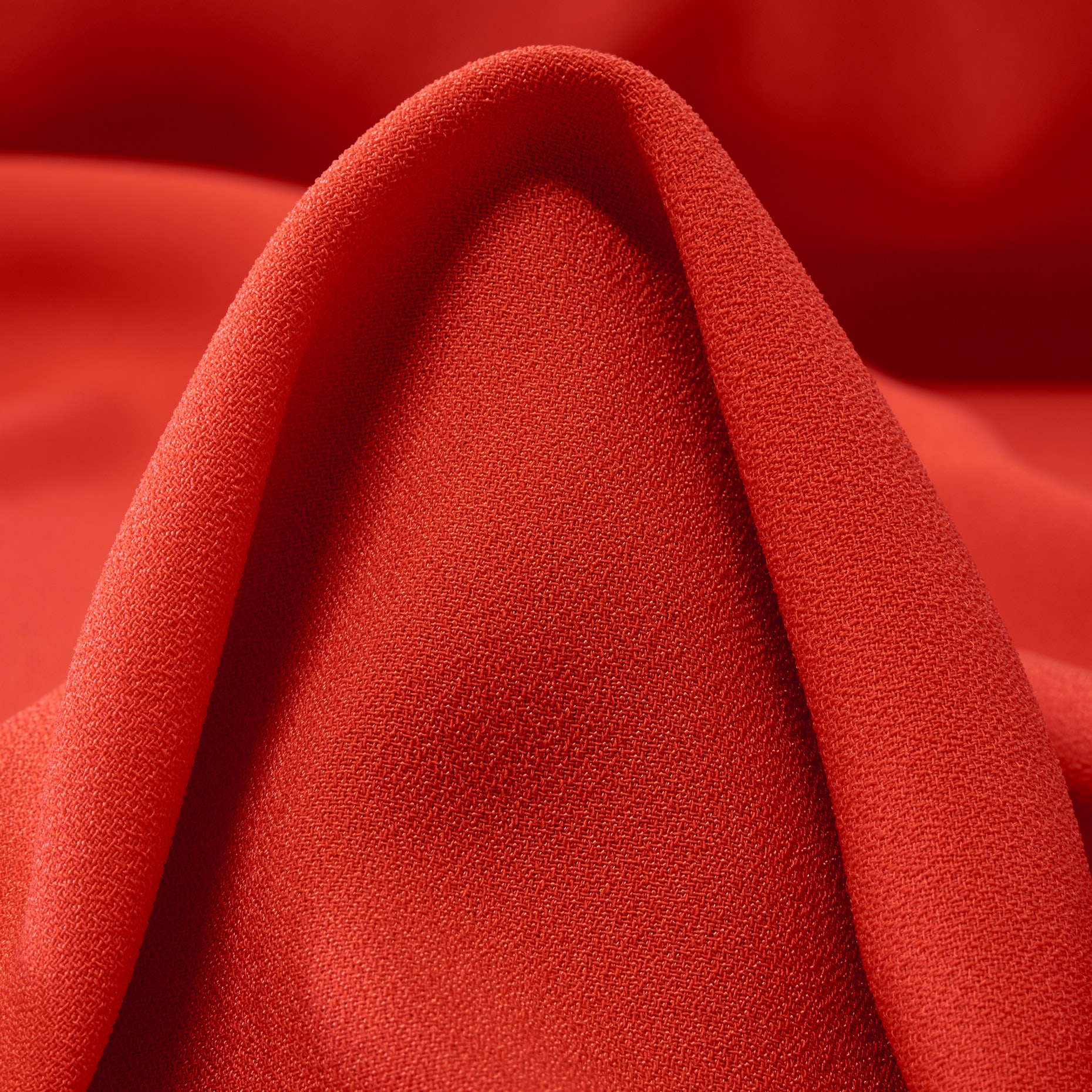 CRÊPE, SATIN, CORAL RED (F000043809)