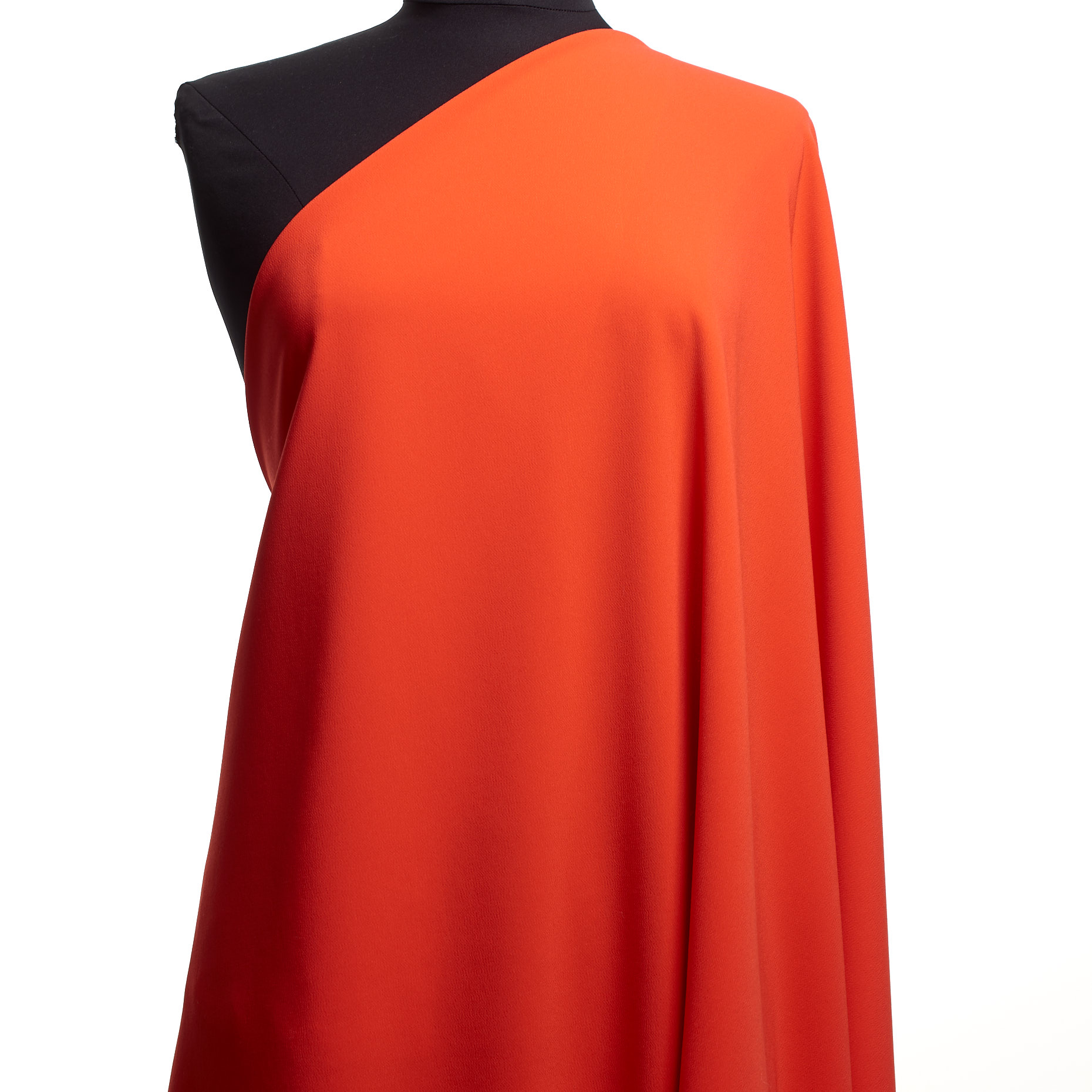 CRÊPE, MICRO STRUCTURE, ELASTIC, RED ALERT (F000040401) - Mannequin