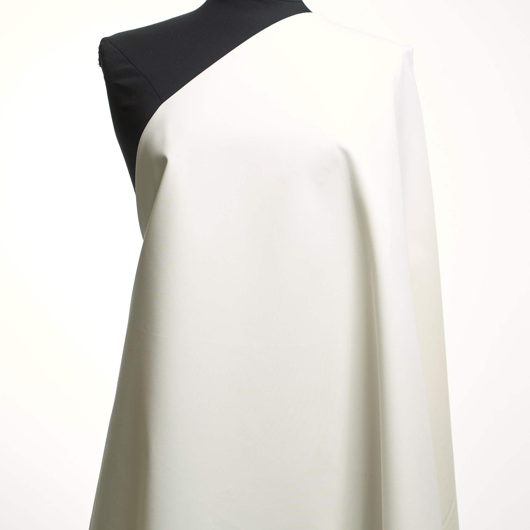 OUTDOOR, COTTON BLEND, BRILLIANT WHITE (F000037284) - Mannequin