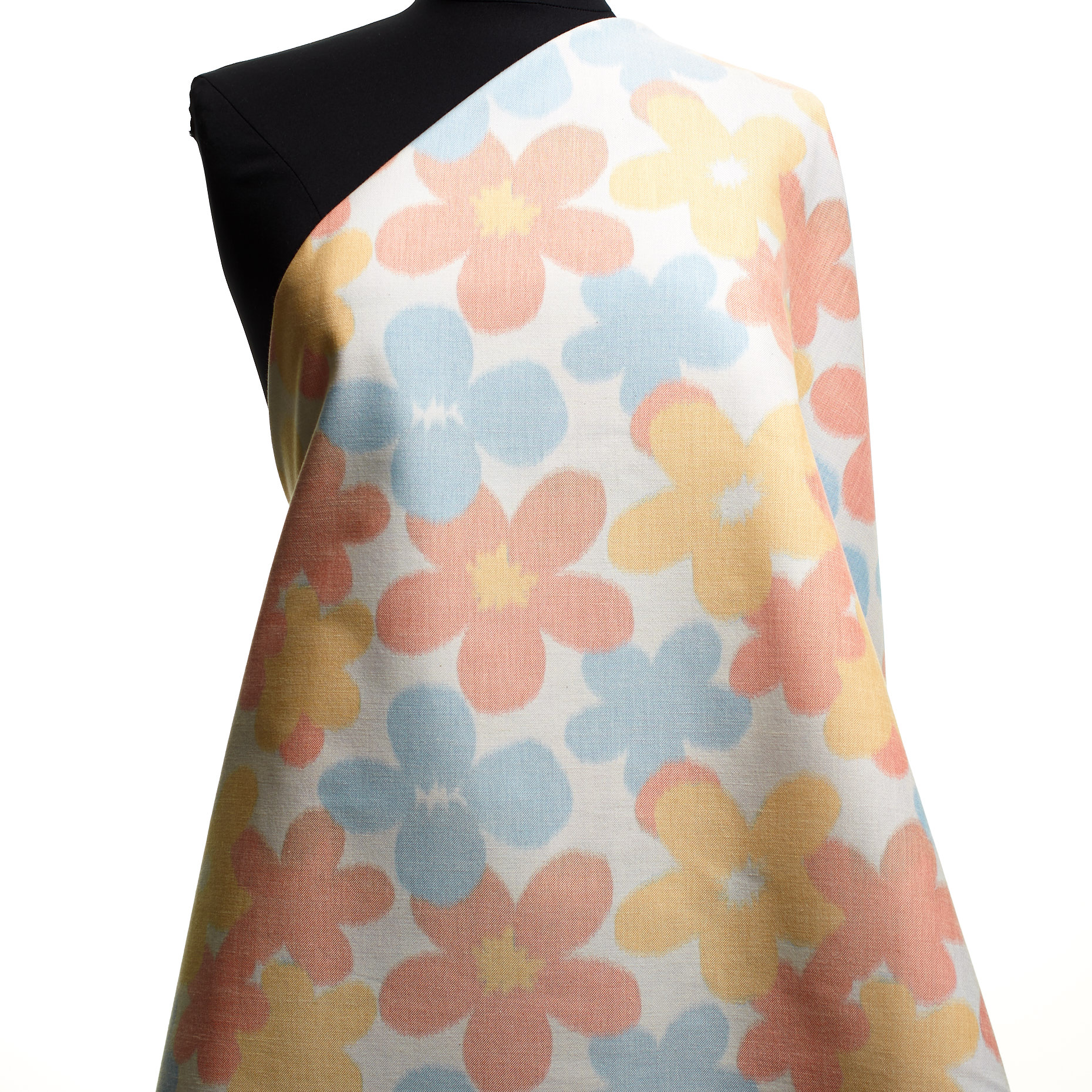 Жаккард , Шине, Цветы, Illusion Blue&Shell Pink (P000002990) - Манекен