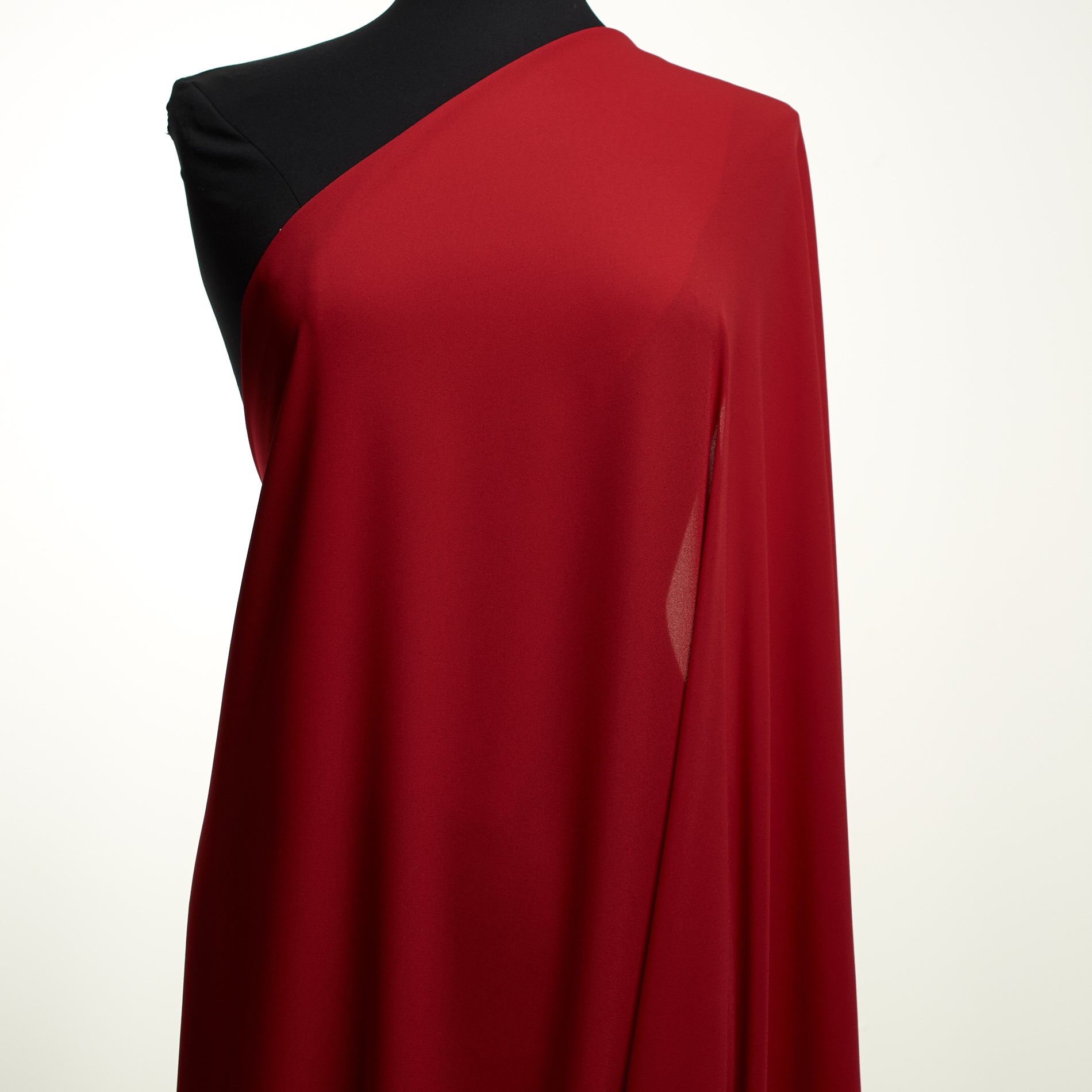  Крепдешин, Racing Red (F000030370) - Манекен