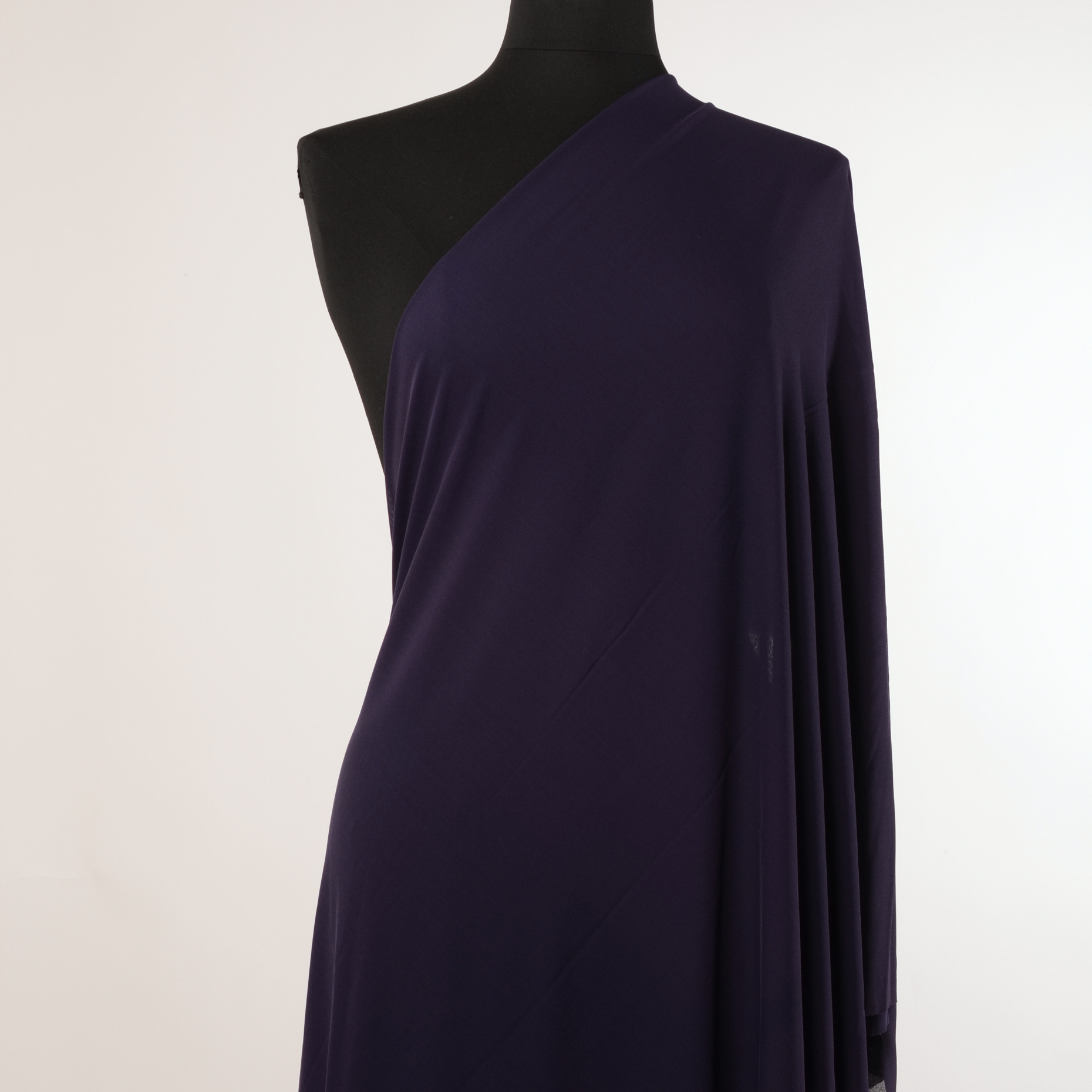 SINGLE JERSEY, GRAPE ROYALE (F000015807) - Mannequin
