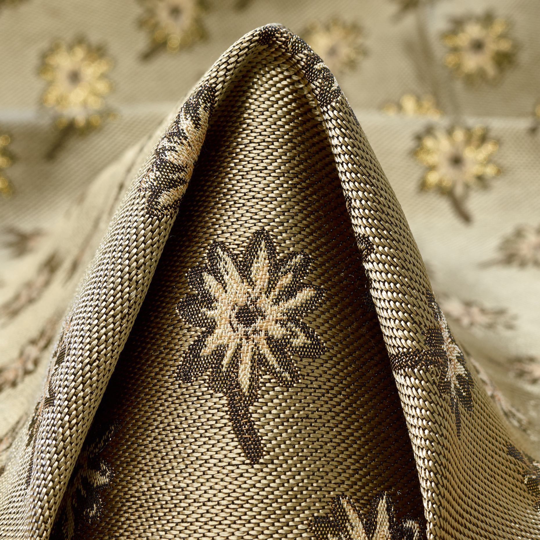 JACQUARD, FLORAL, GILDED BEIGE&PERFECTLY PALE (P000005040)