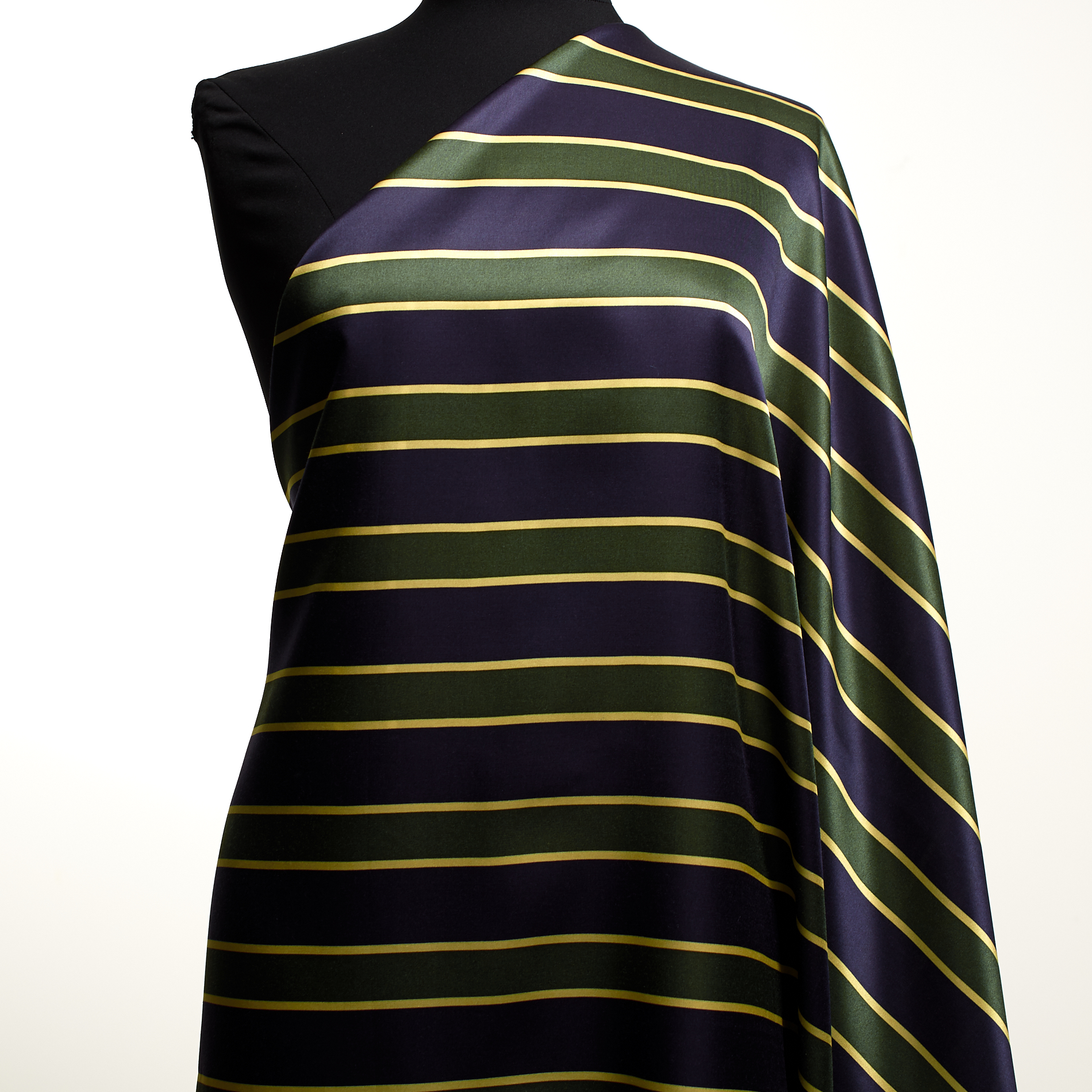 Satin, Seide, Streifen, Polar Night (F000036221) - Schaufensterpuppe