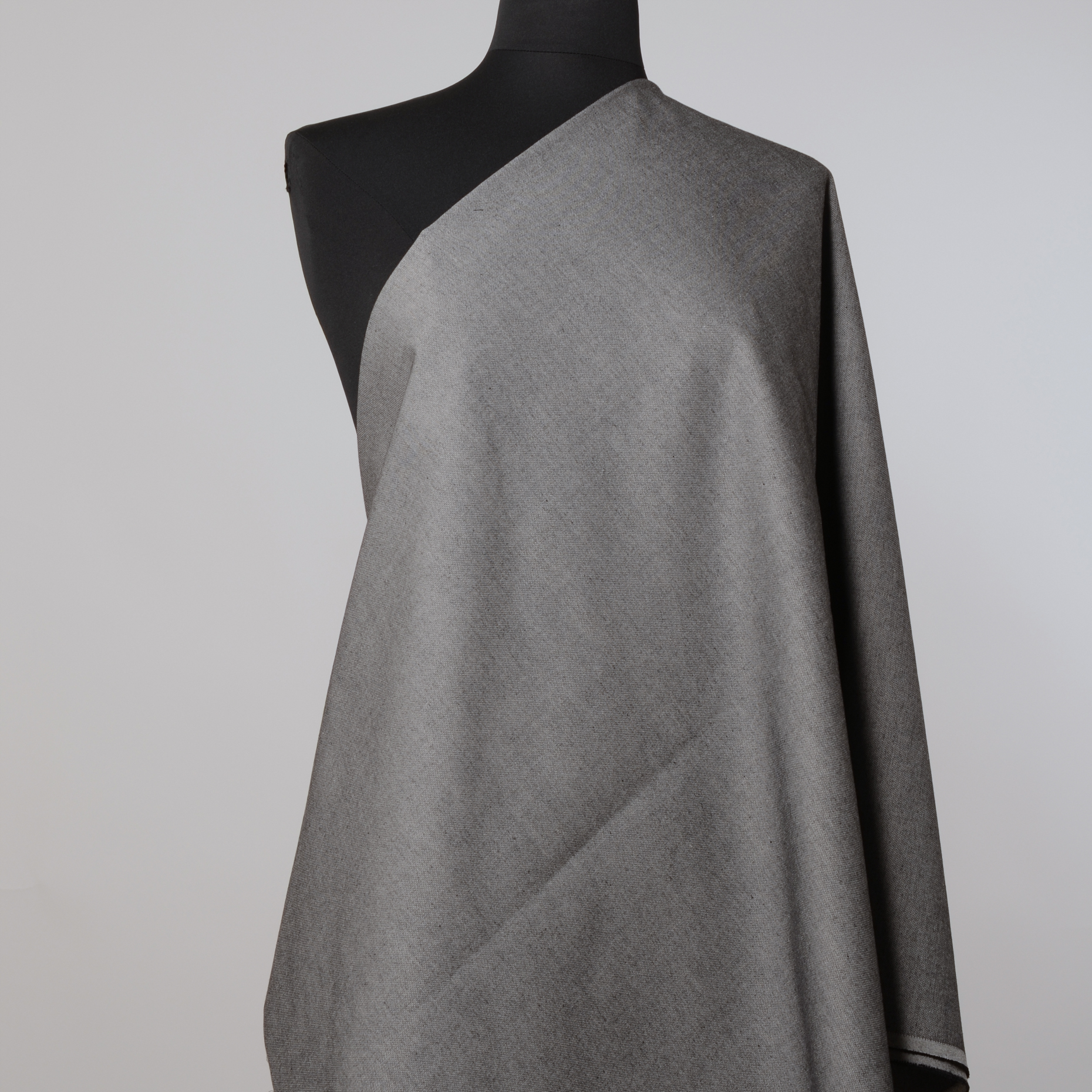 DOUBLE, COTTON, GHOST GRAY (F000019843) - Mannequin