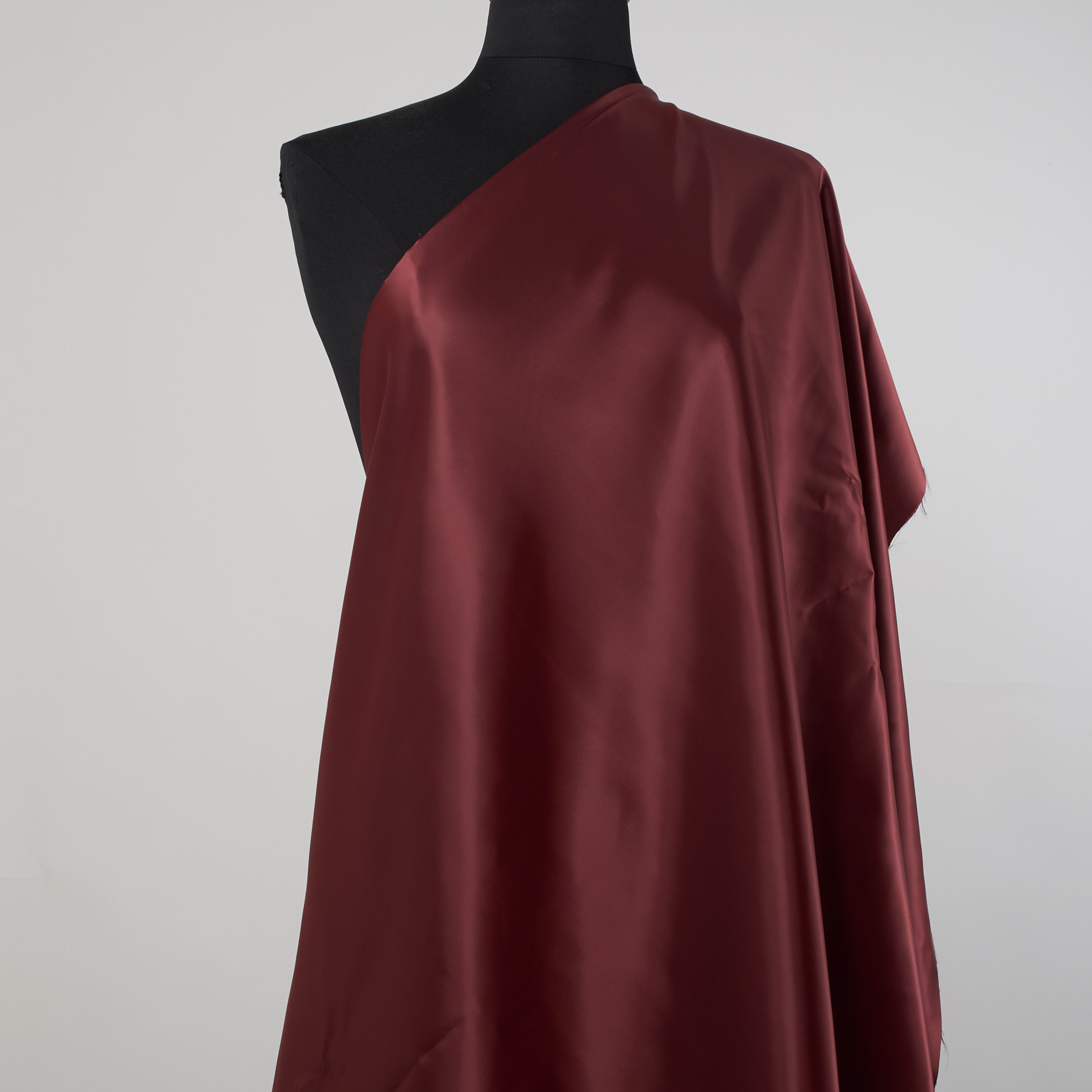LINING, VISCOSE, MERLOT (F000024950) - Mannequin