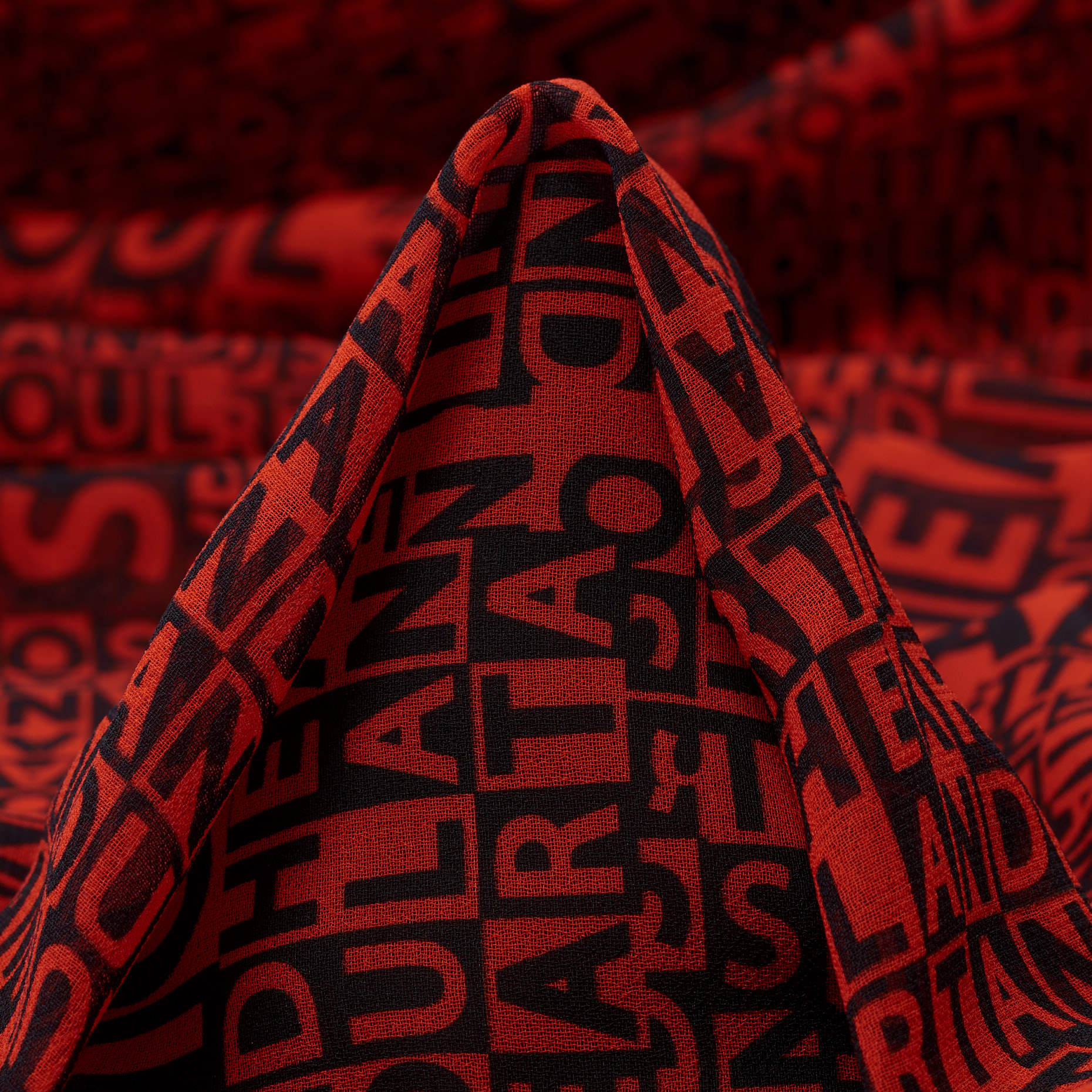 CHIFFON, PRINTED, ADRENALINE RUSH&RAVEN BLACK (F000037977)