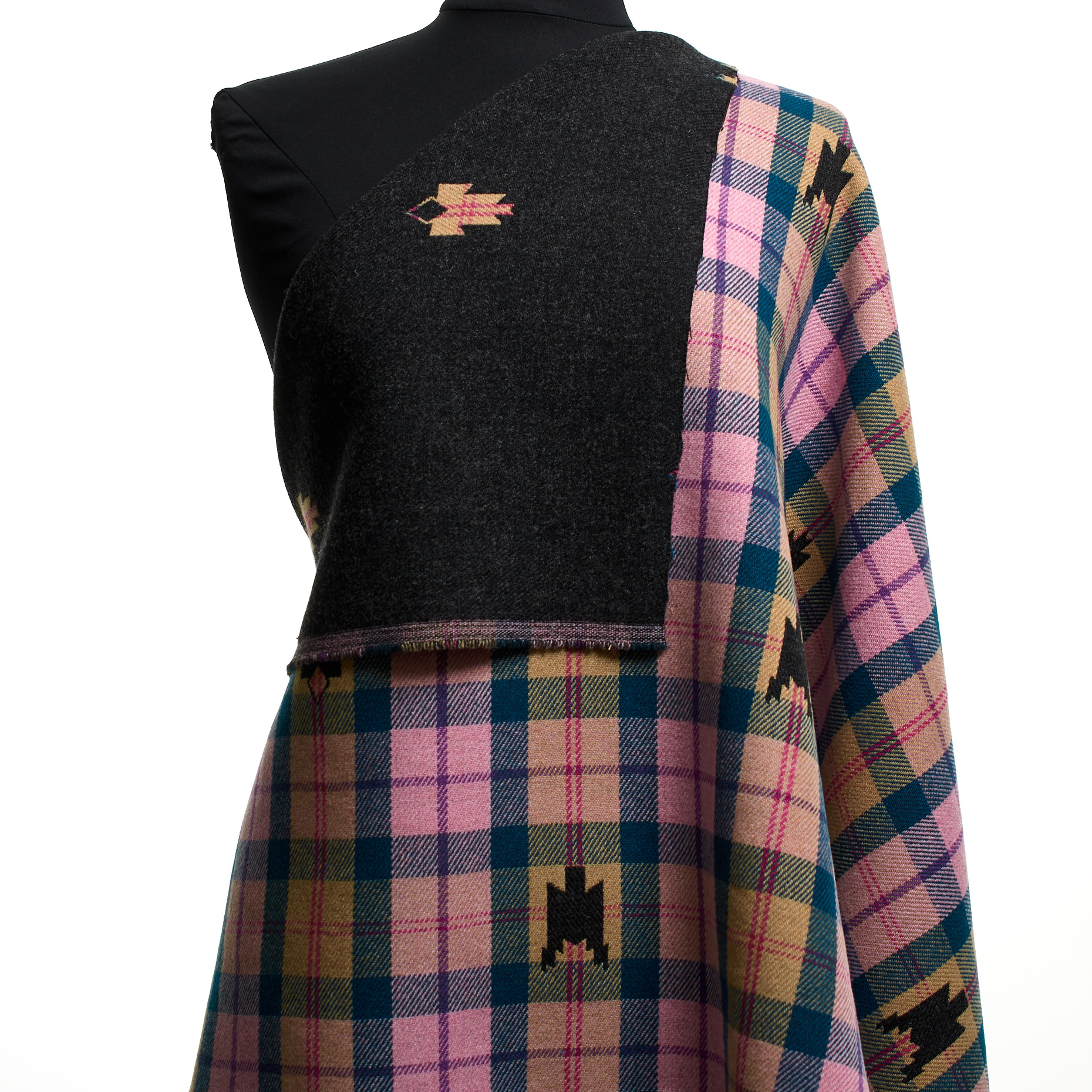 DOUBLE, VIRGIN WOOL, CHECK, MAUVE CHALK&EVERGLADE (F000047100) - Mannequin