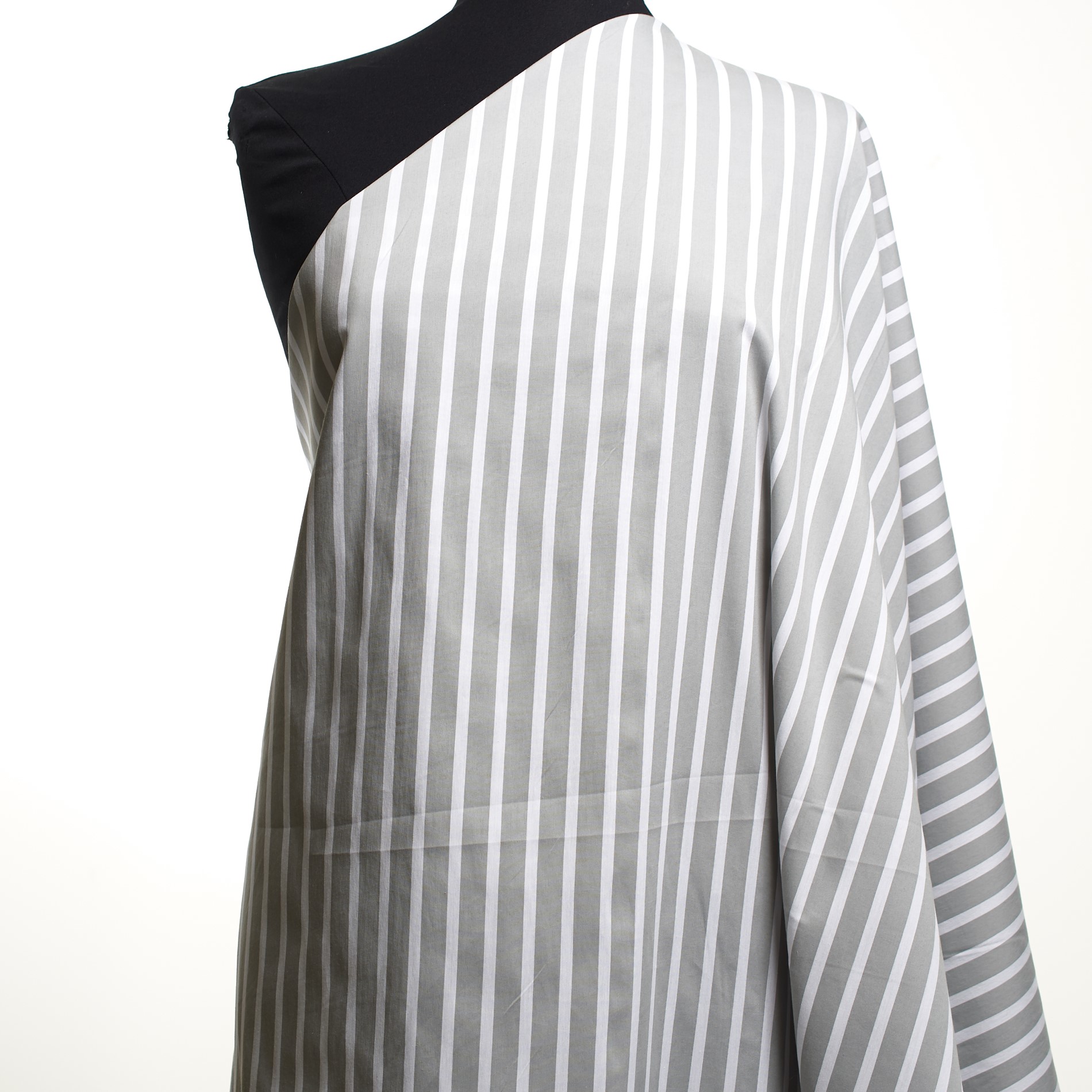 POPLIN, COTTON ELASTIC, STRIPES, BRILLIANT WHITE&FLORIDA KEYS (P2-0001020) - Mannequin