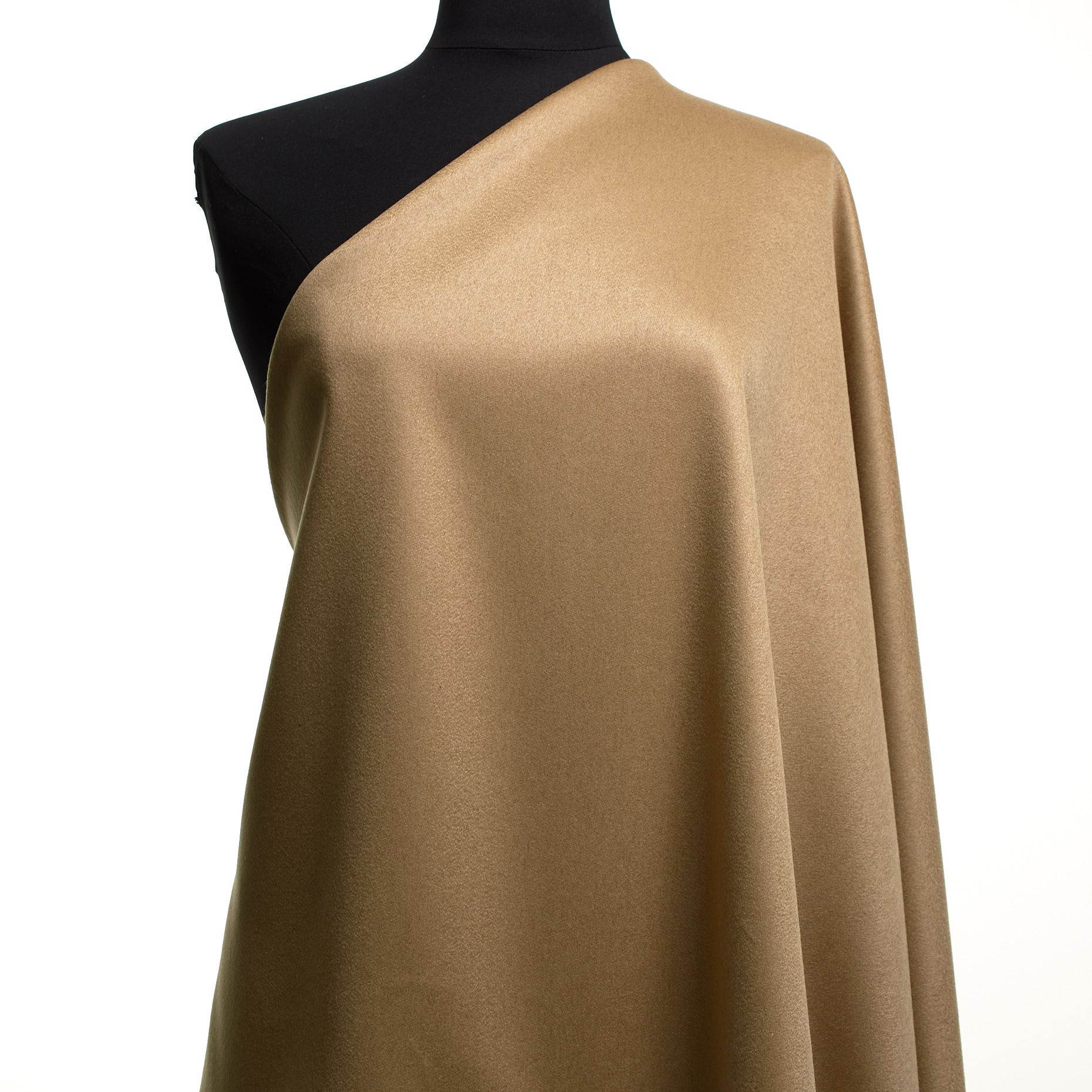DRAP, CASHMERE, BRUSHED, CORNSTALK (F000048852) - Mannequin