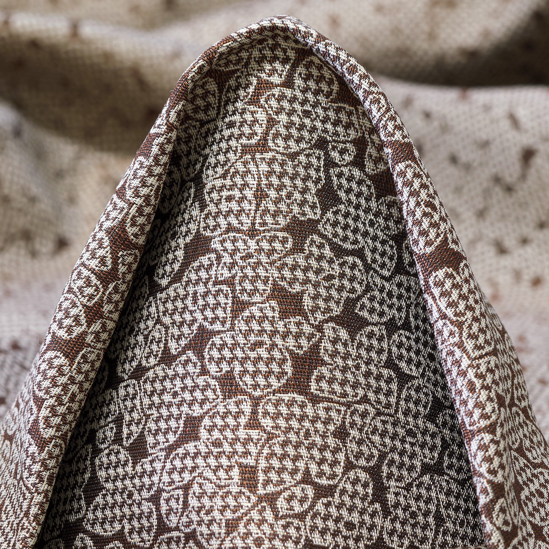 JACQUARD, FLORAL, PECAN NUT (F000042226)