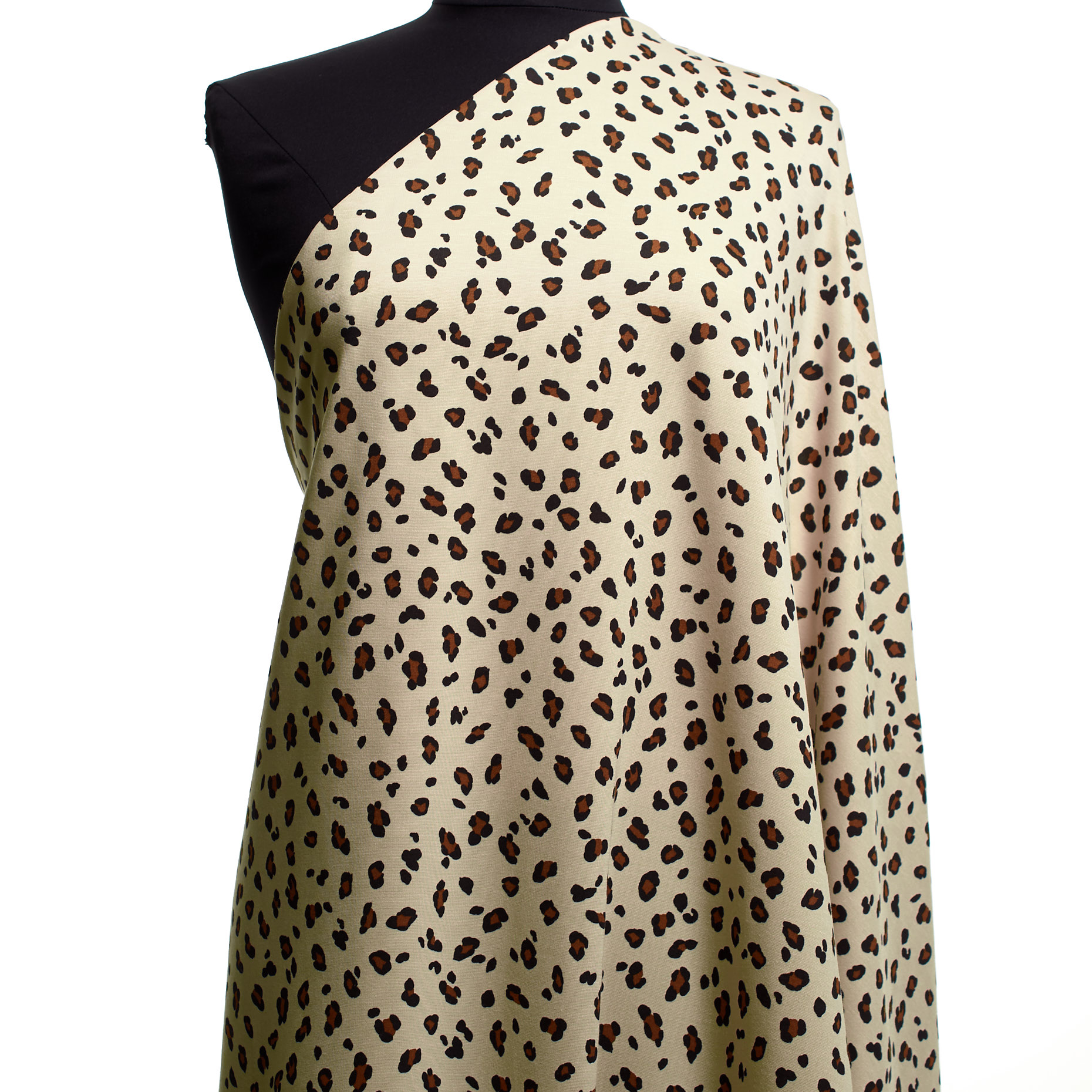 JERSEY, VISCOSE, PRINTED, ALMOND&MAROON (F000042943) - Mannequin