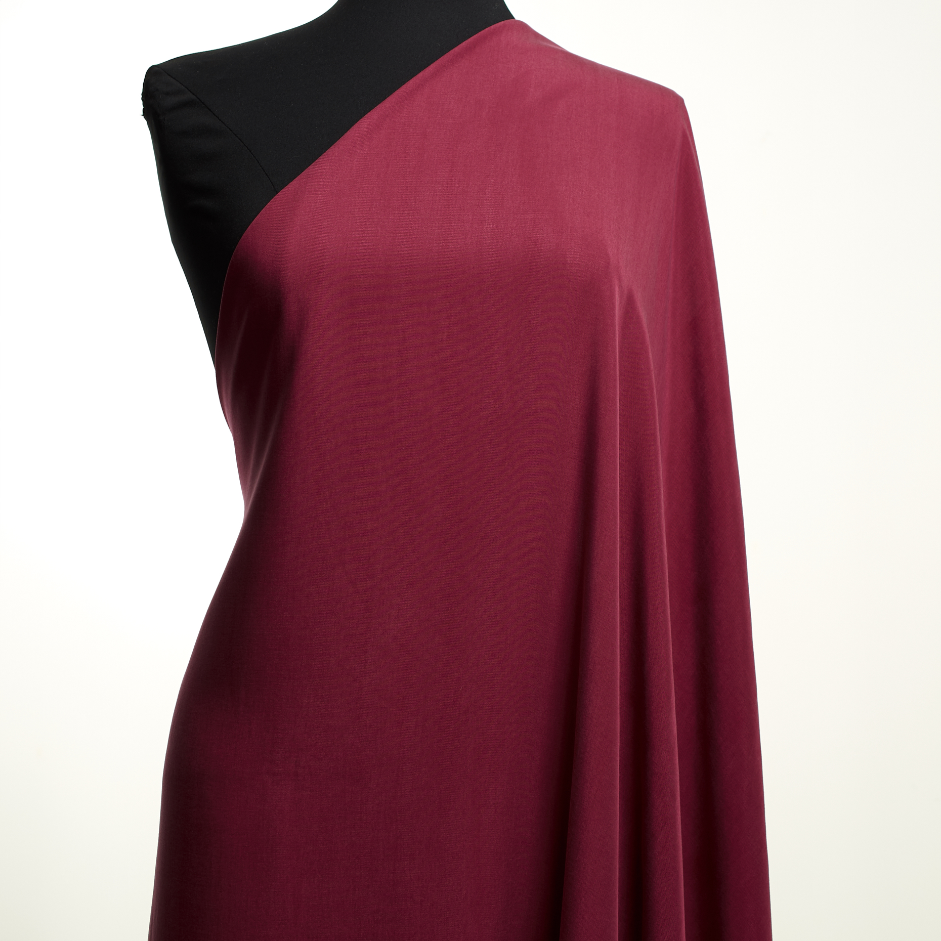 TENCEL, TWILL, RED PLUM (P2-0001880) - Mannequin