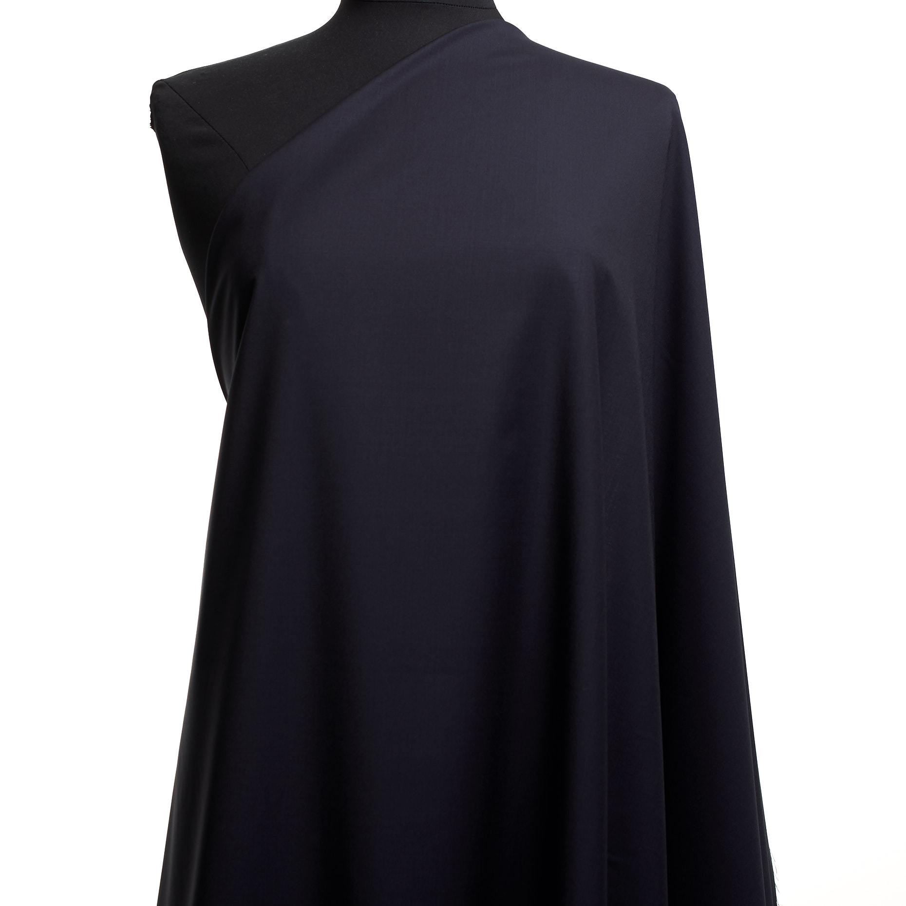 Тонкая Шерсть, Шерсть Виргинская, Стрейч, Jet Black (F000029947) - Манекен