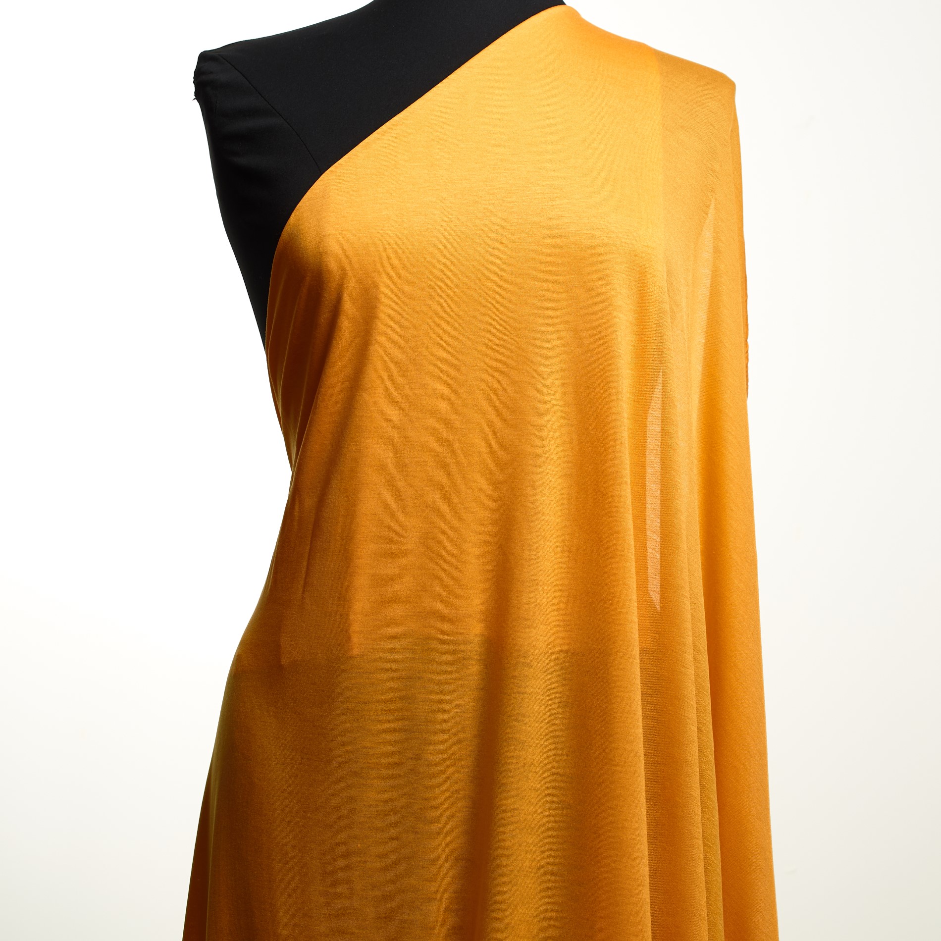 Single Jersey, Viscose , Kumquat (F000032427) - Mannequin