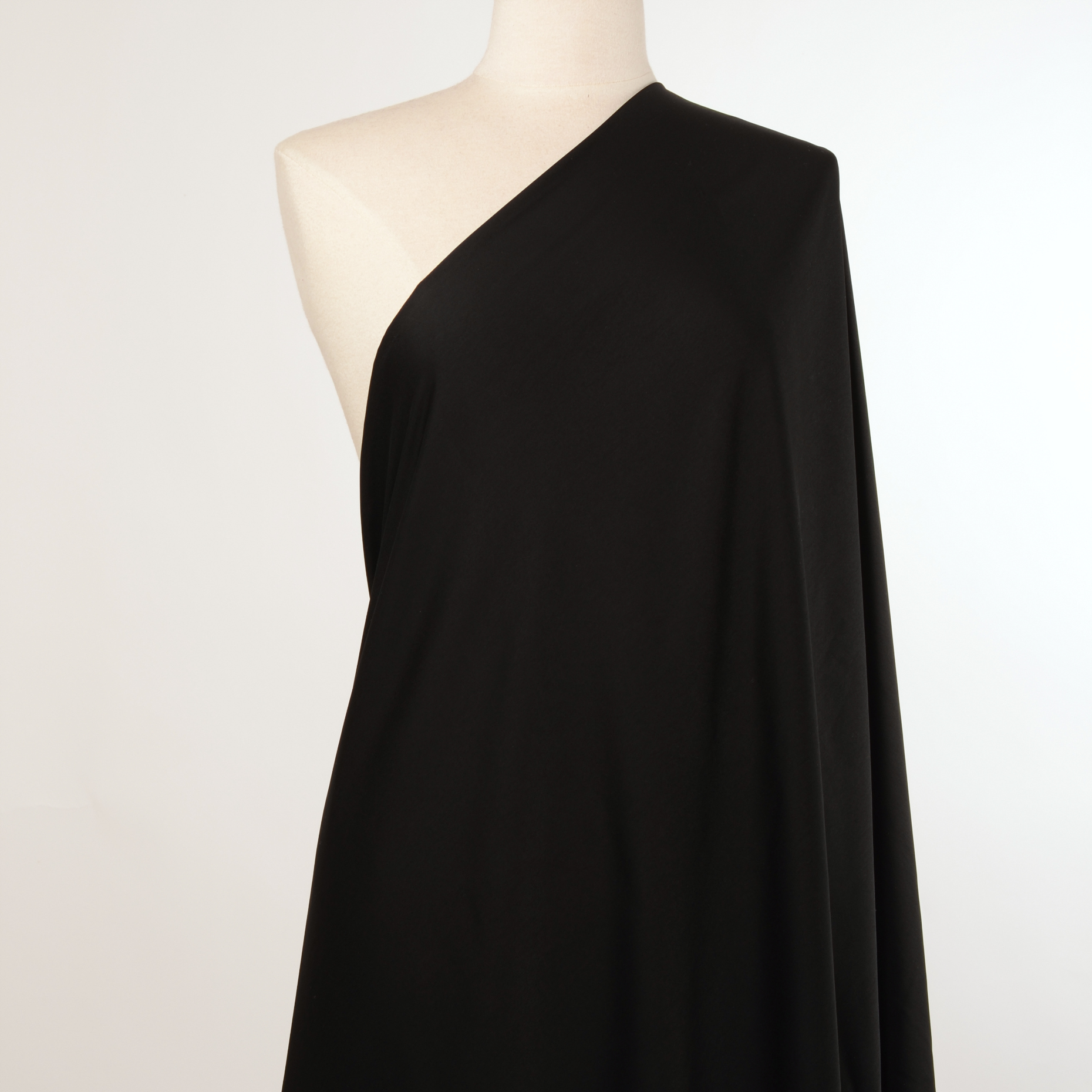 Эффект Шёлка, Raven Black (F000018378) - Манекен