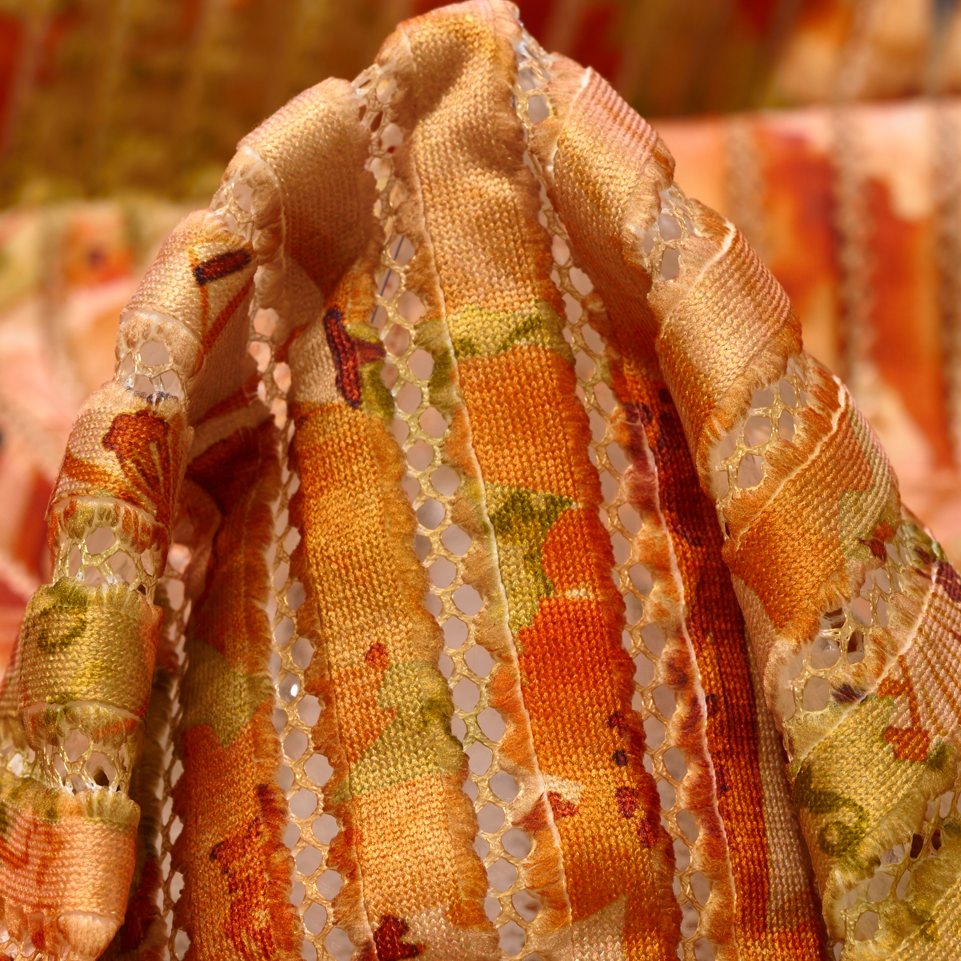 MESH, FLORAL, PUMPKIN (T0000132)