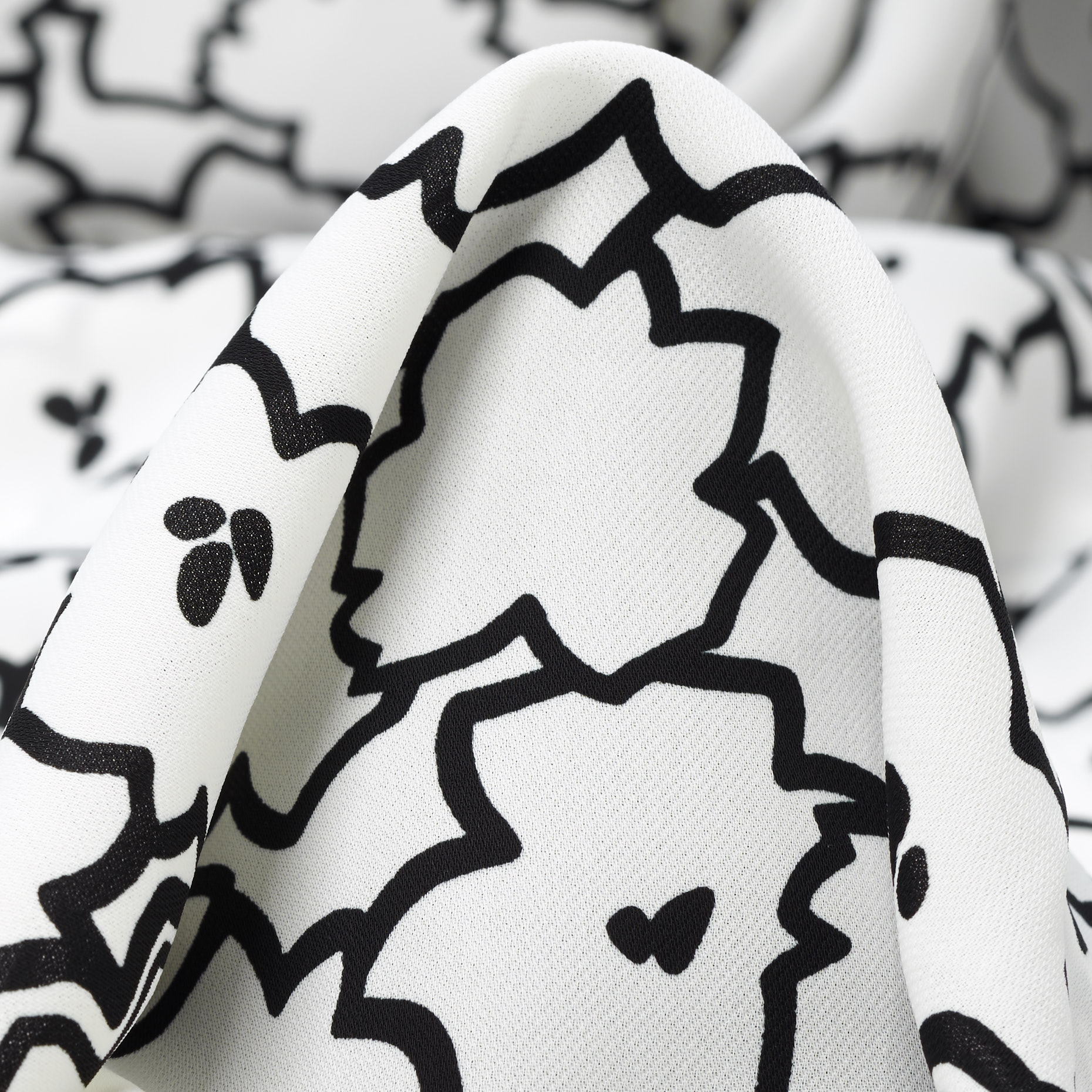 CADY, PRINTED, FLORAL, SNOW WHITE&RAVEN BLACK (F000042730)