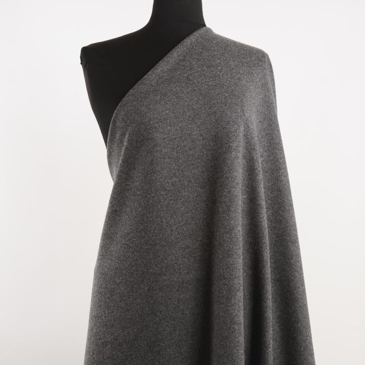 JERSEY, WOOL, BONDED, GRANITE GRAY (F000030987) - Mannequin