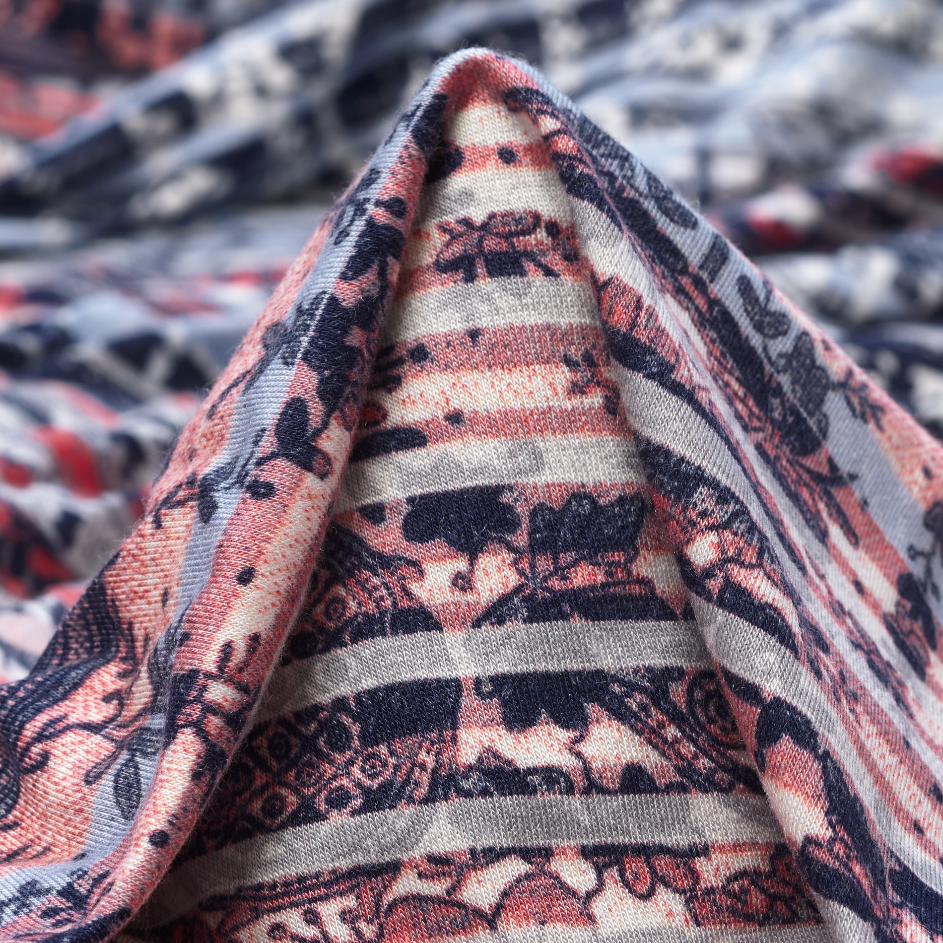 SINGLE JERSEY, VISCOSE, PRINTED, MOOD INDIGO (F000033441)