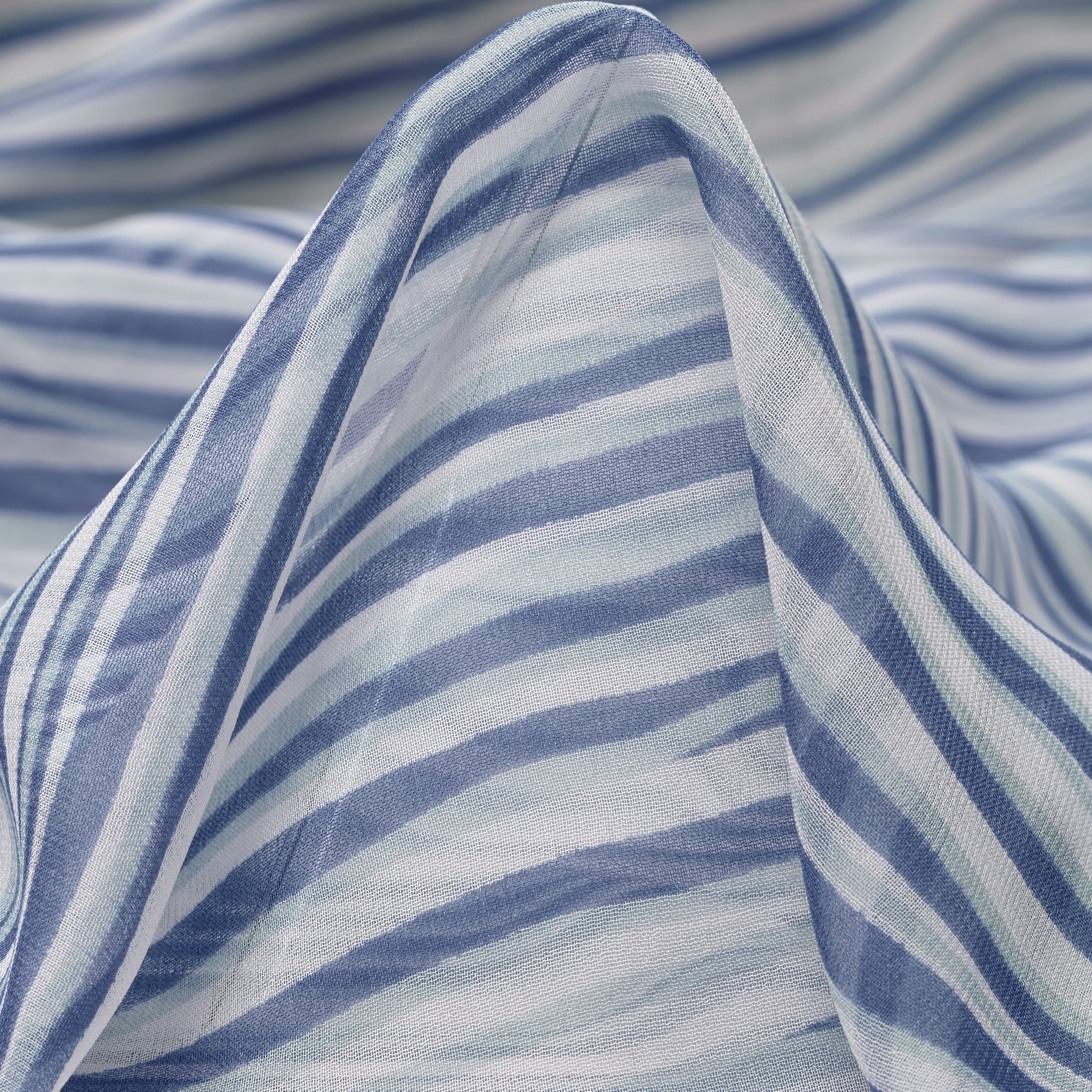 SILK, CRÊPE, STRIPES, DREAM BLUE (F0000399)