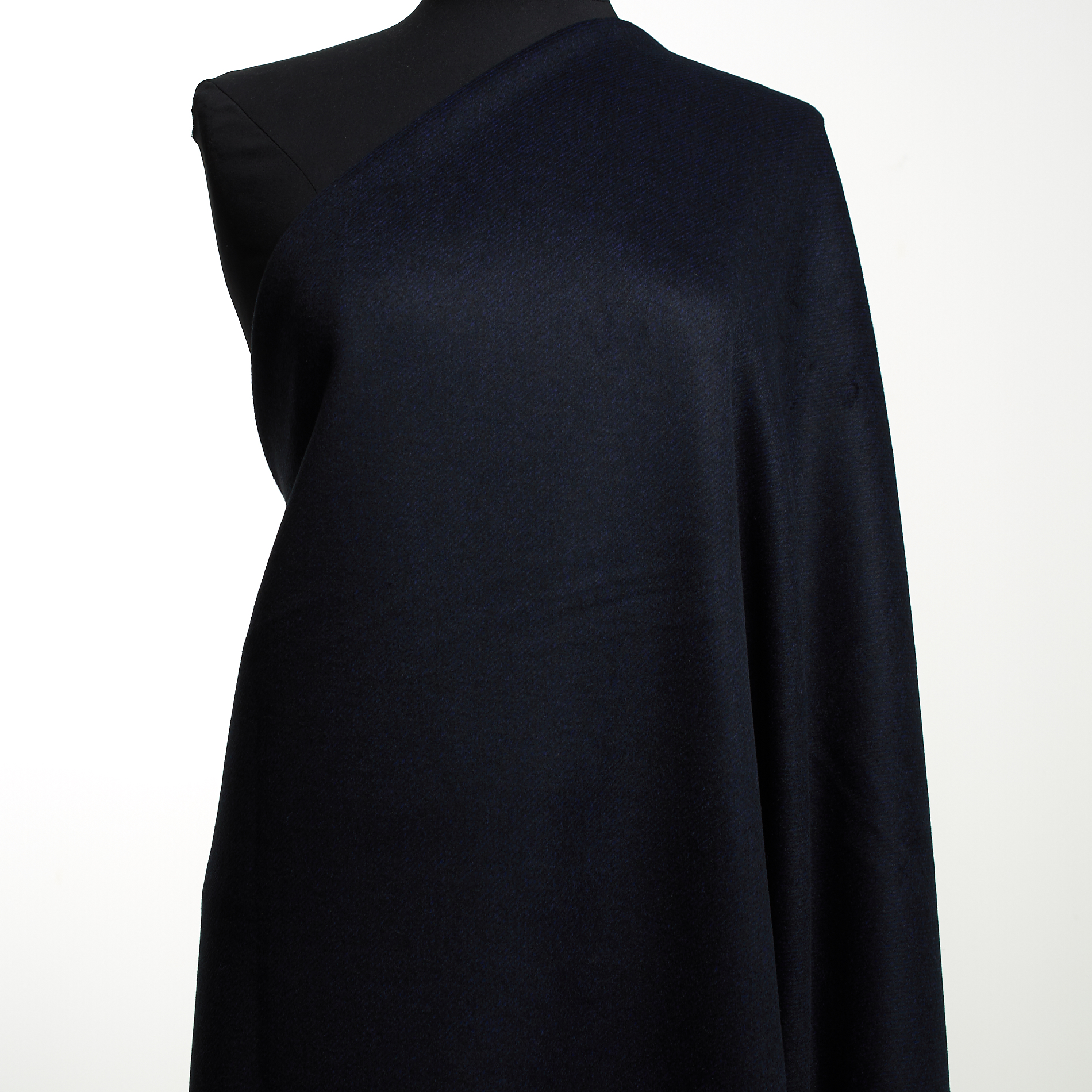 DRAP, DIAGONAL, WOOL BLEND, LAPIS BLUE&BLACK (P000000210) - Mannequin