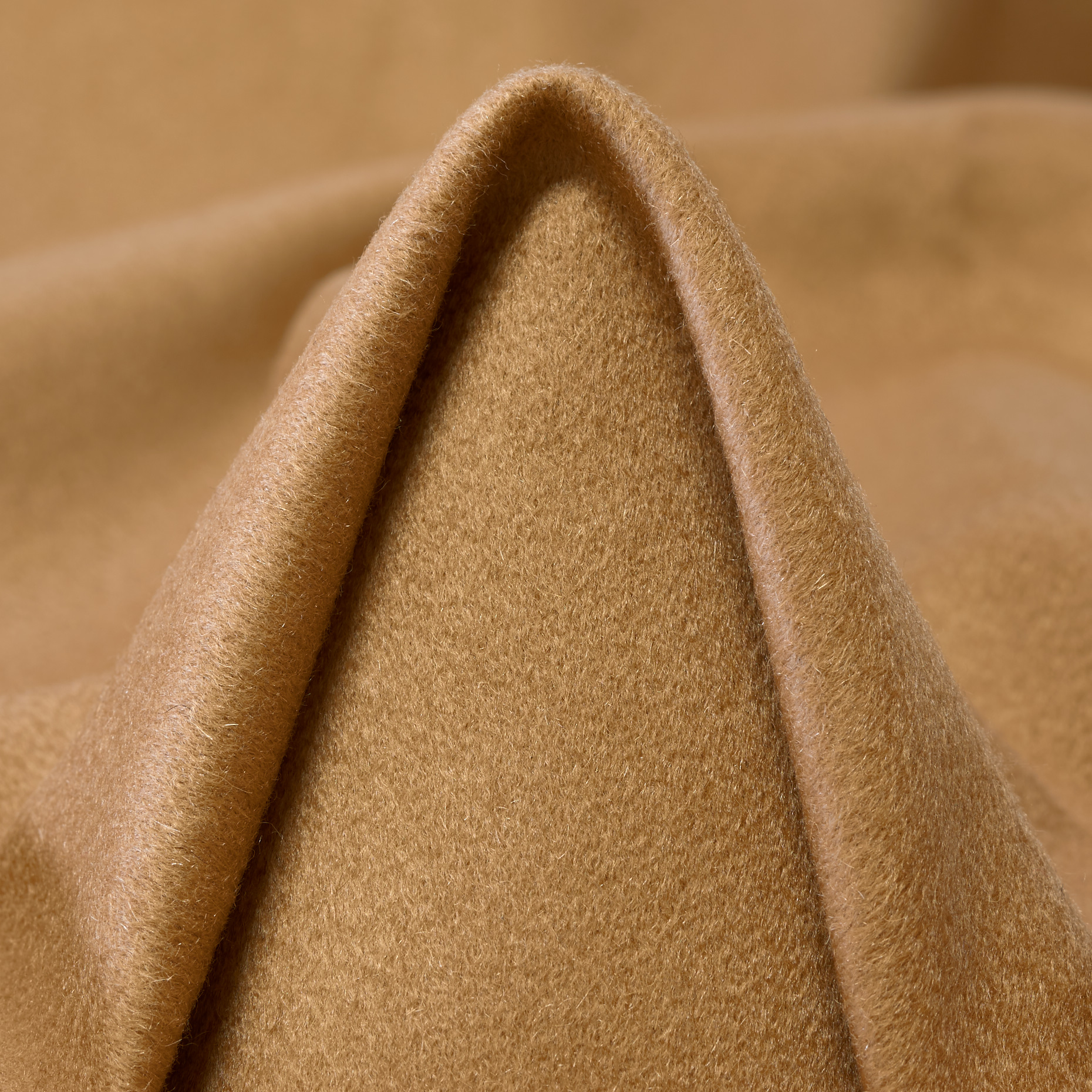 DRAP, PURE CASHMERE, TAN