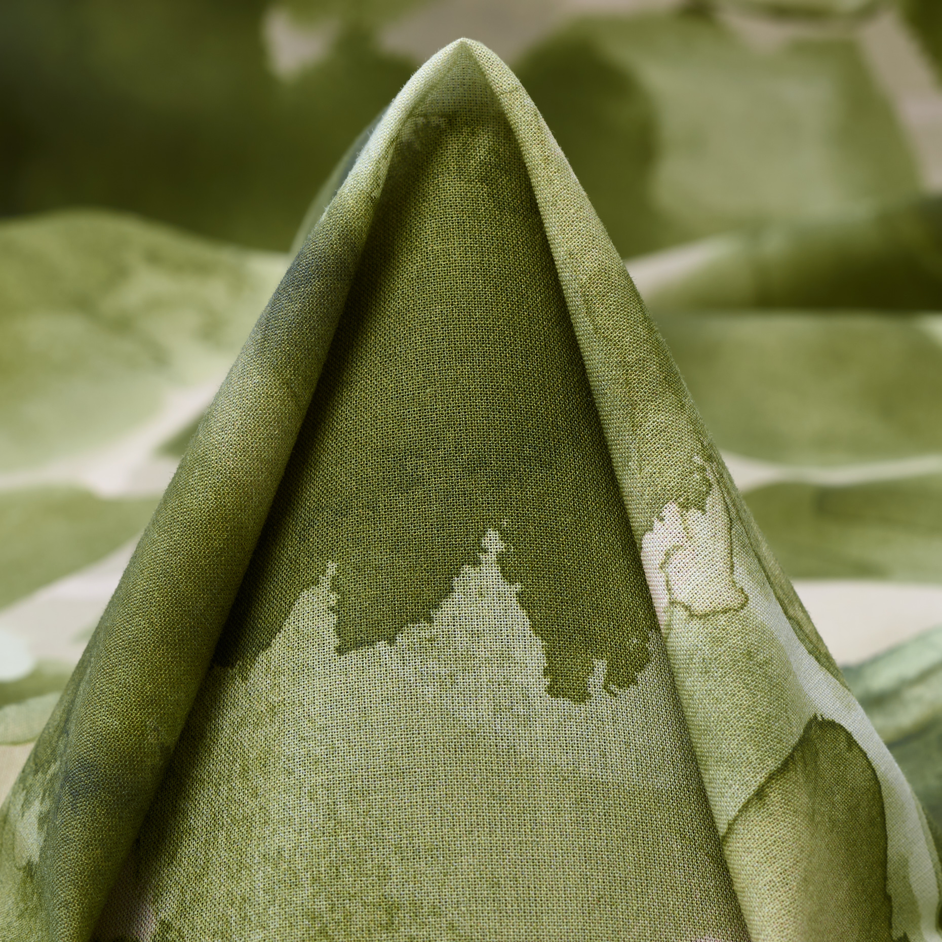 BATISTE, COTTON, PRINTED, CAPULET OLIVE&WINTER PEAR (T0000748)